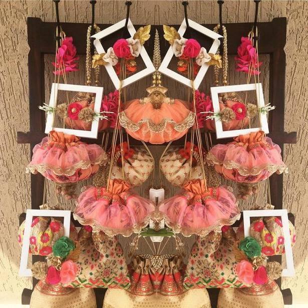 Ozel bir Sey: Pret through Potlis - Ozel