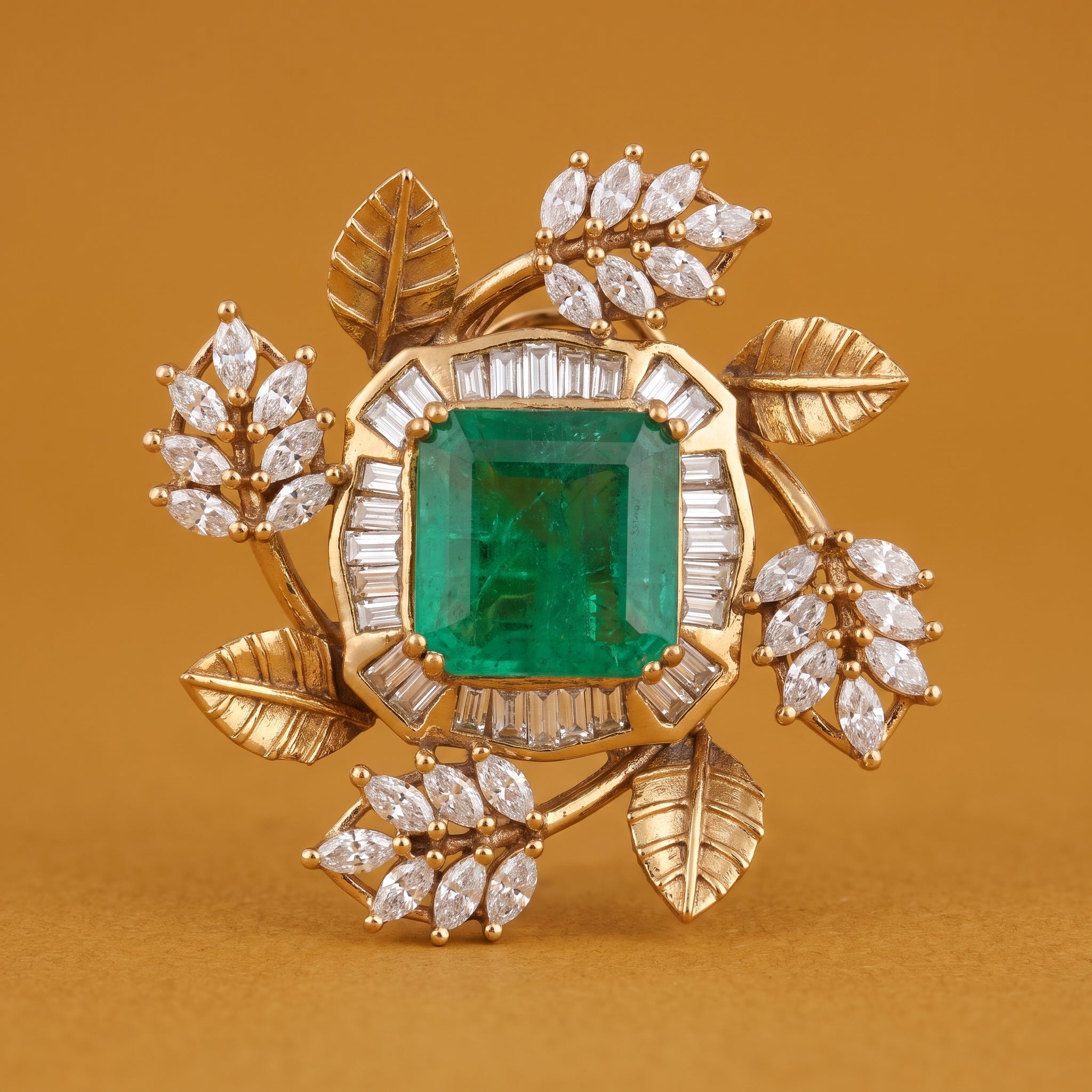 Verdant Crown Stud Earrings