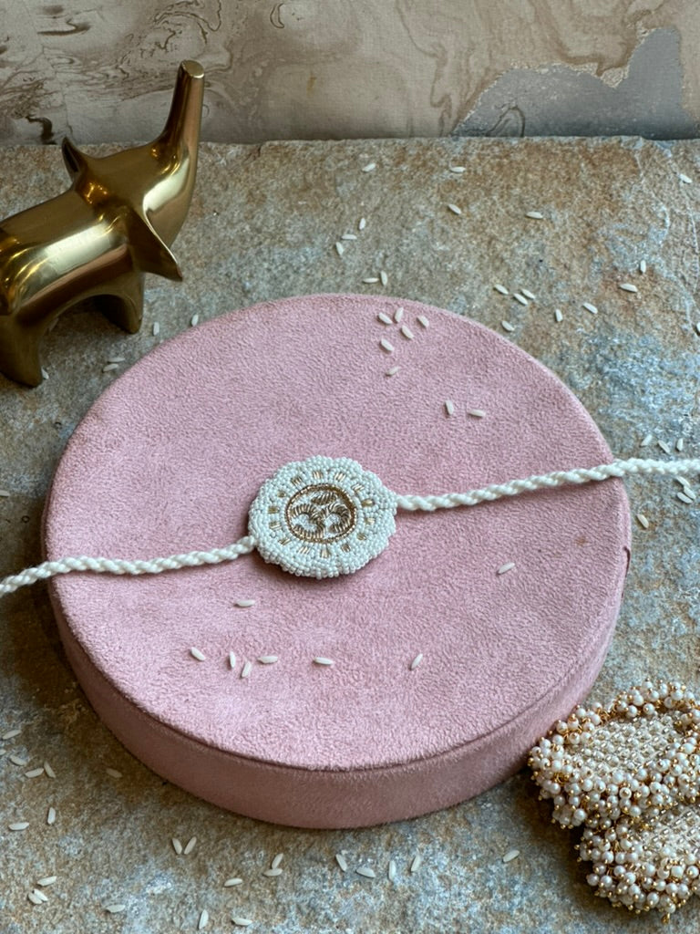 Abhishek Om Rakhi - Ozel
