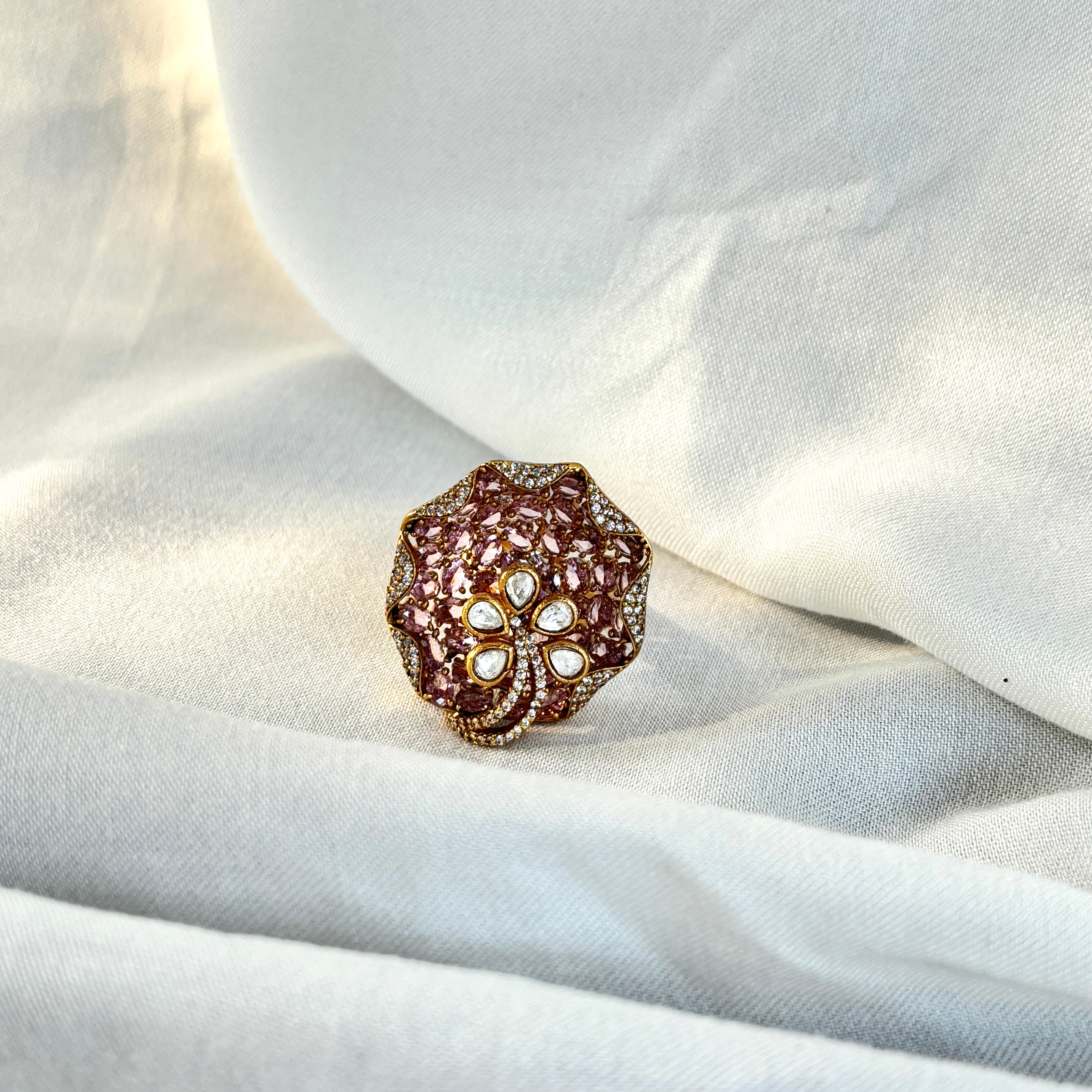 Nazaakat Floral Ring