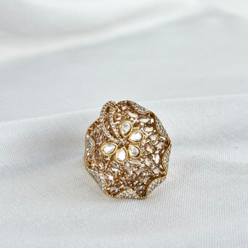 Nazaakat Floral Ring