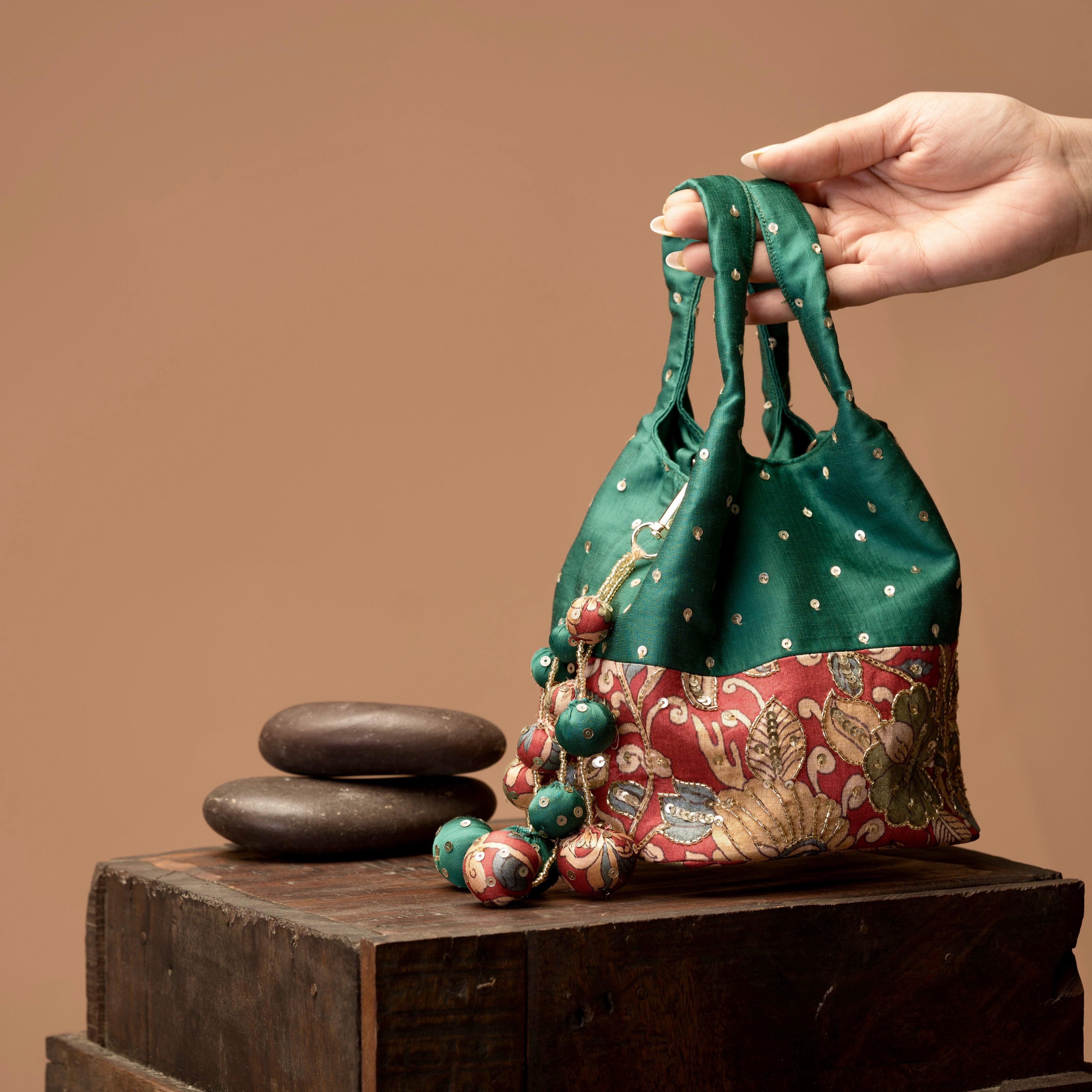 Kalamkari print handbag - Green - Ozel