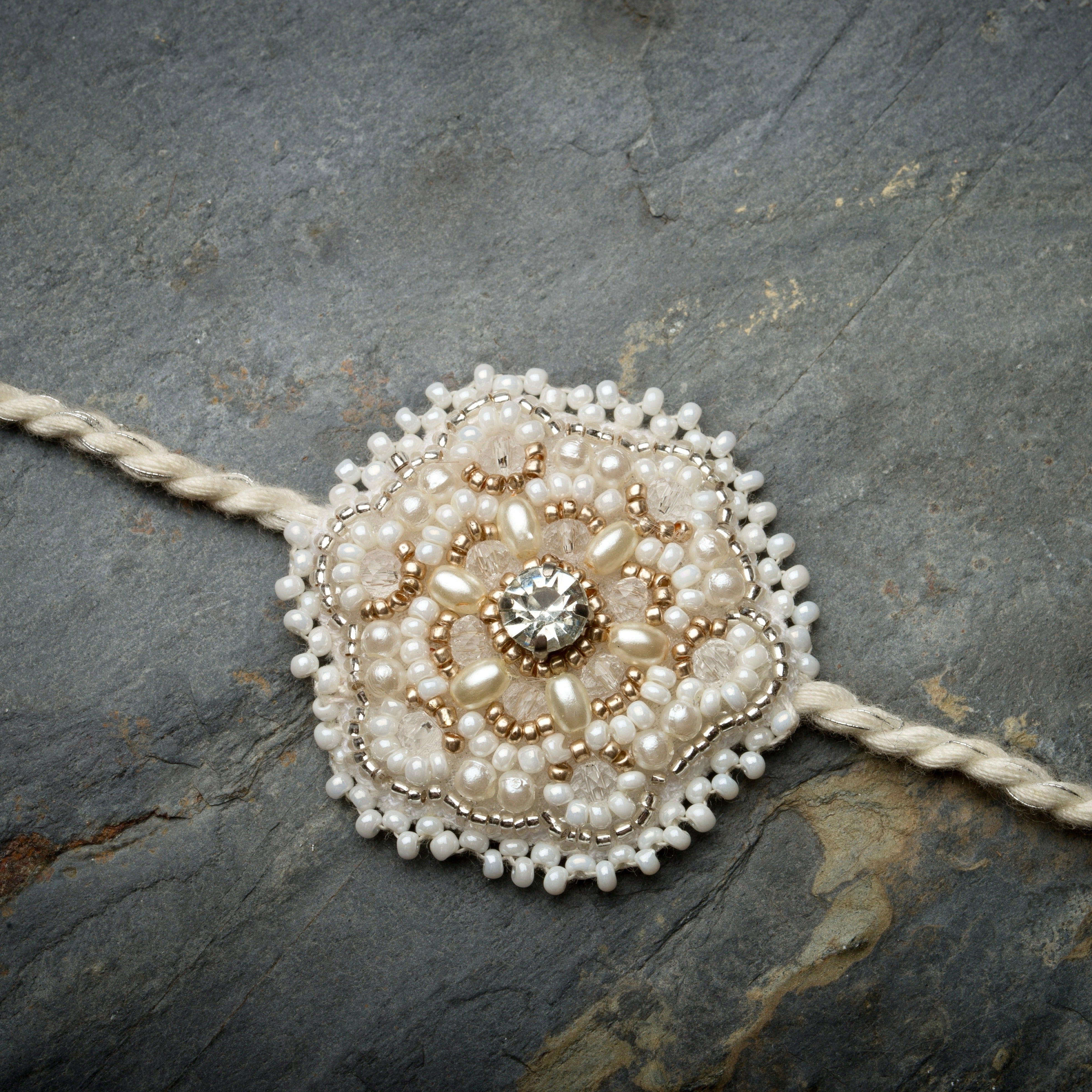 Aayansh Pearl Rakhi - Ozel