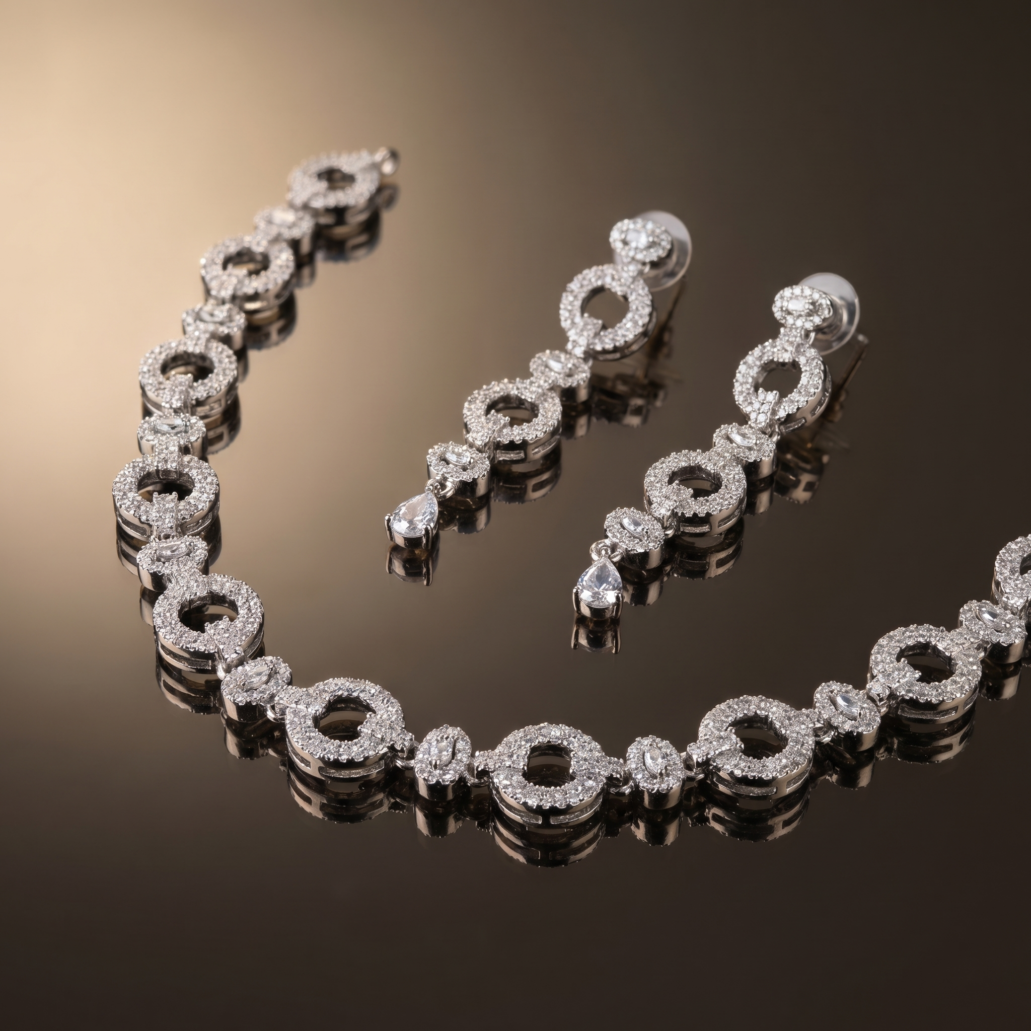 Aarohi Diamond Halo Set