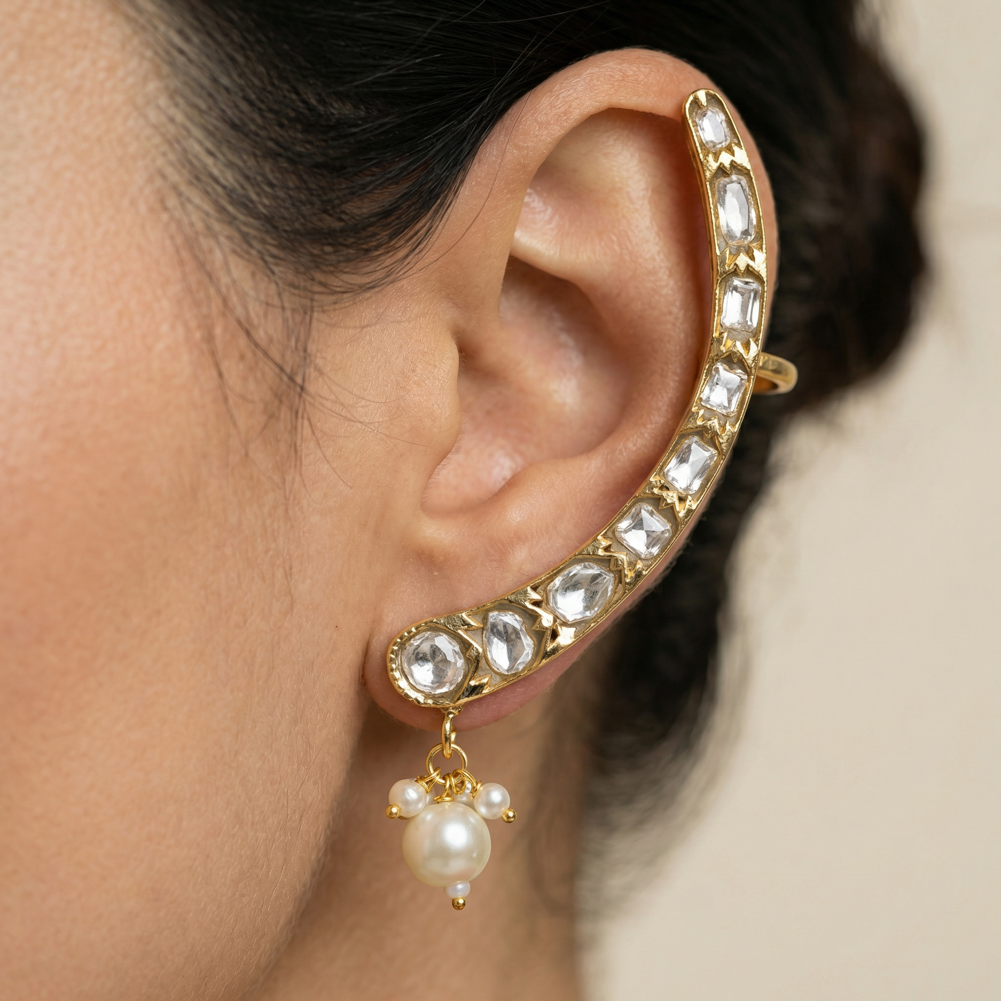 Devanshi Kundan Ear Cuff