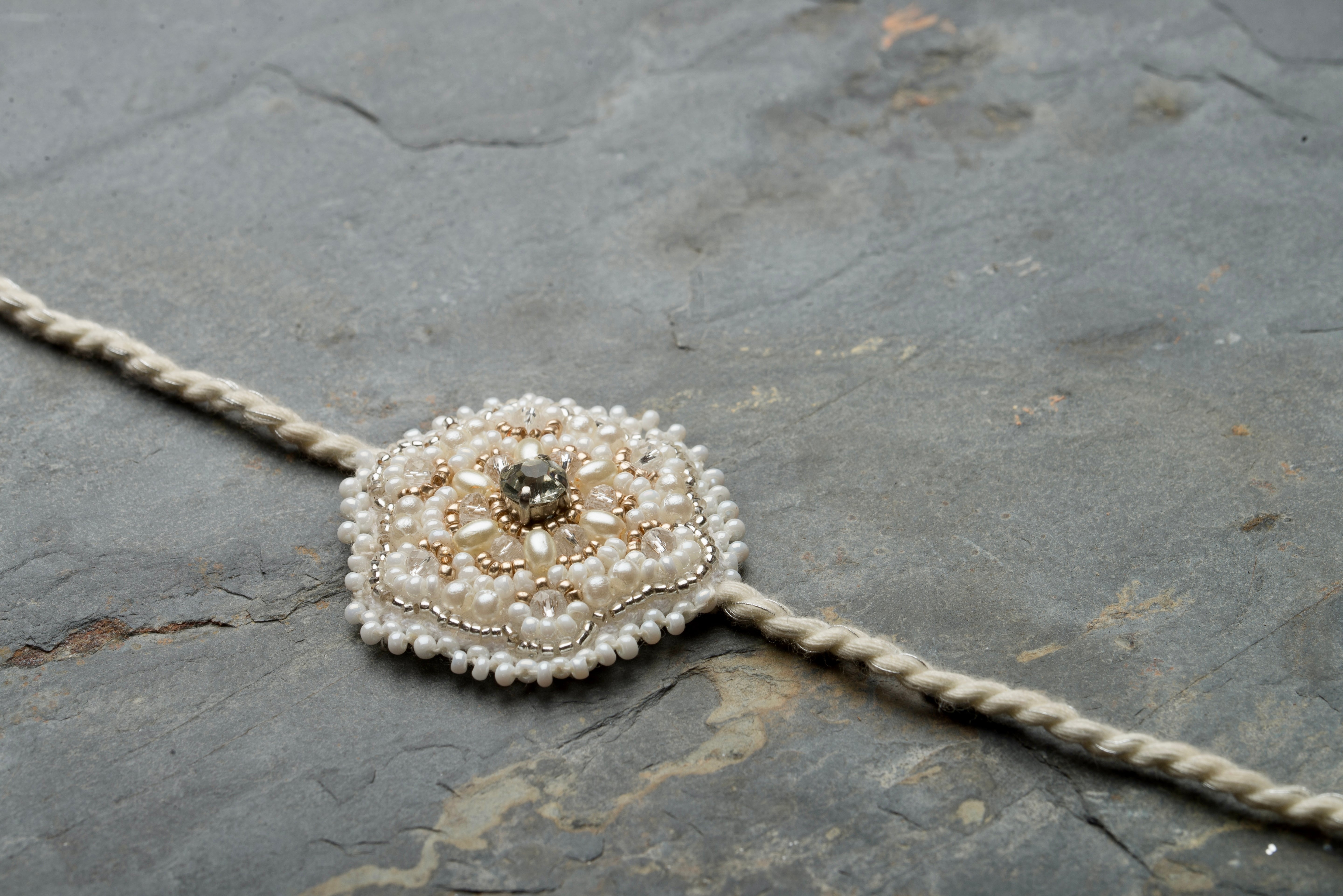 Aayansh Pearl Rakhi - Ozel