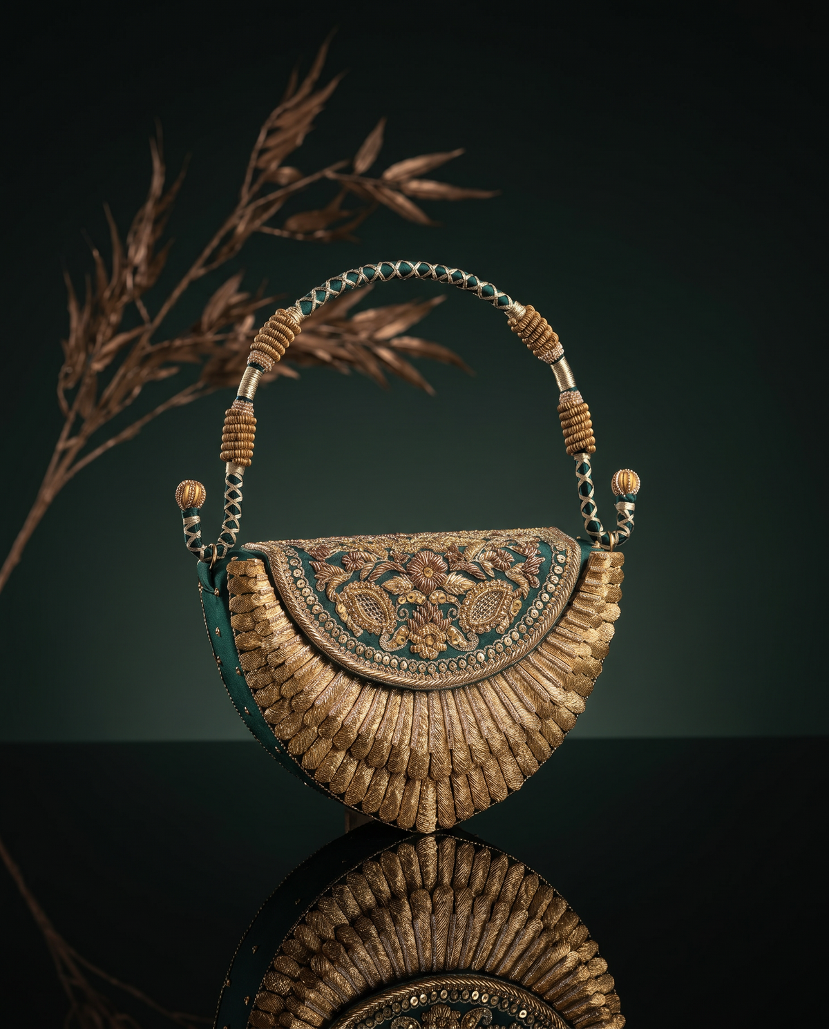 Sona Arc Fan Flap Bag - Green