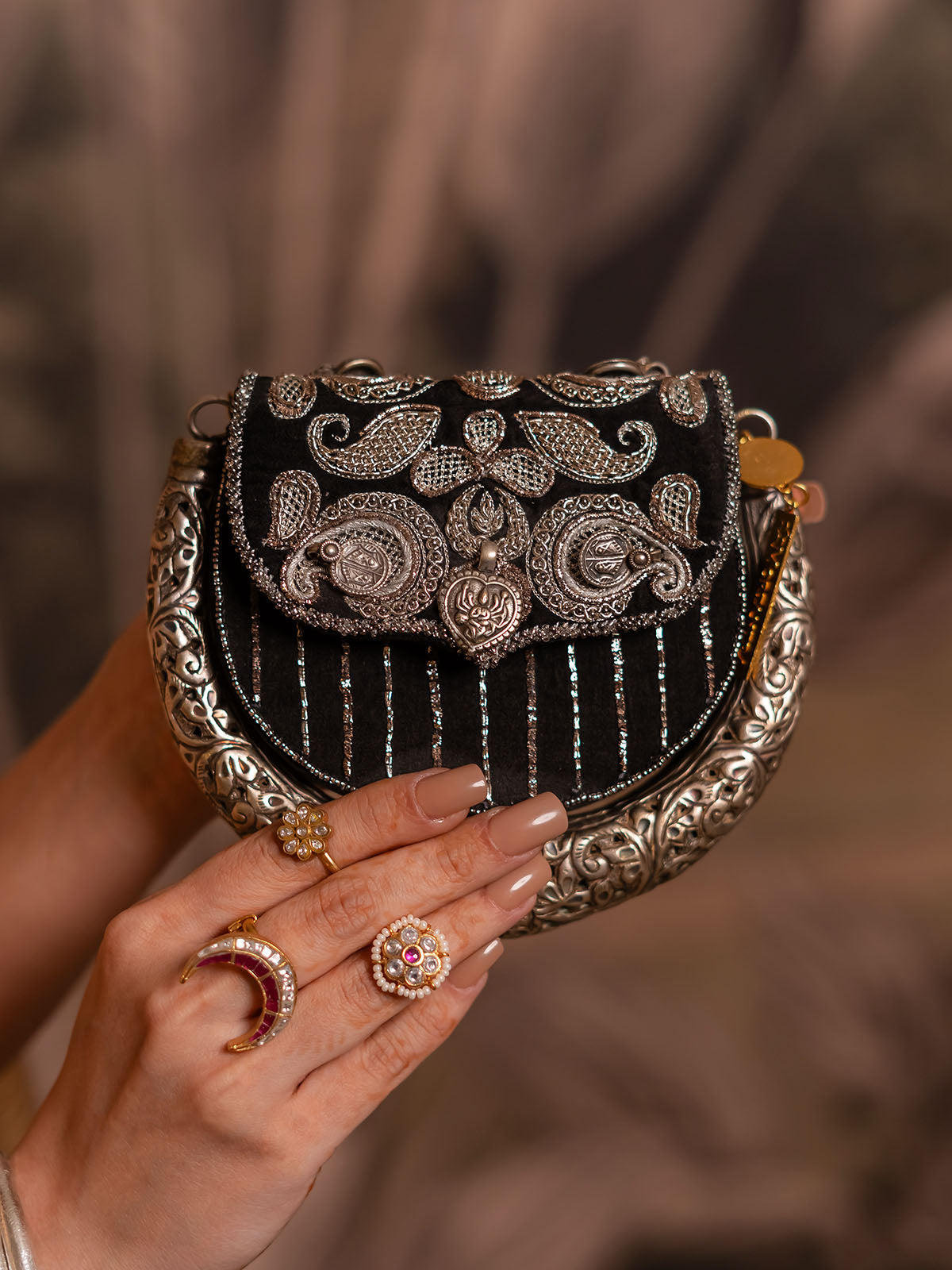 Amra Hasli Black Bag