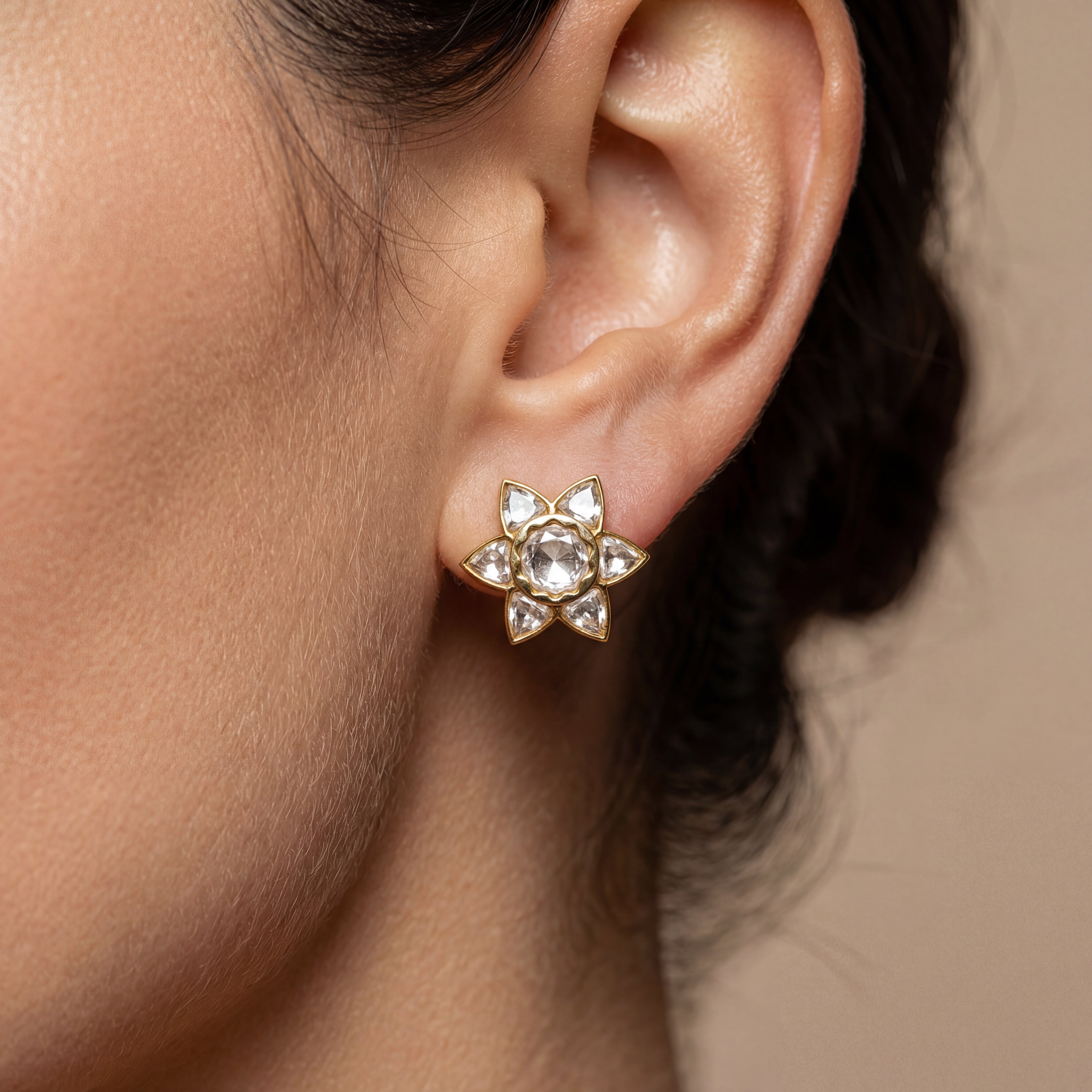 Mini floral kundan studs