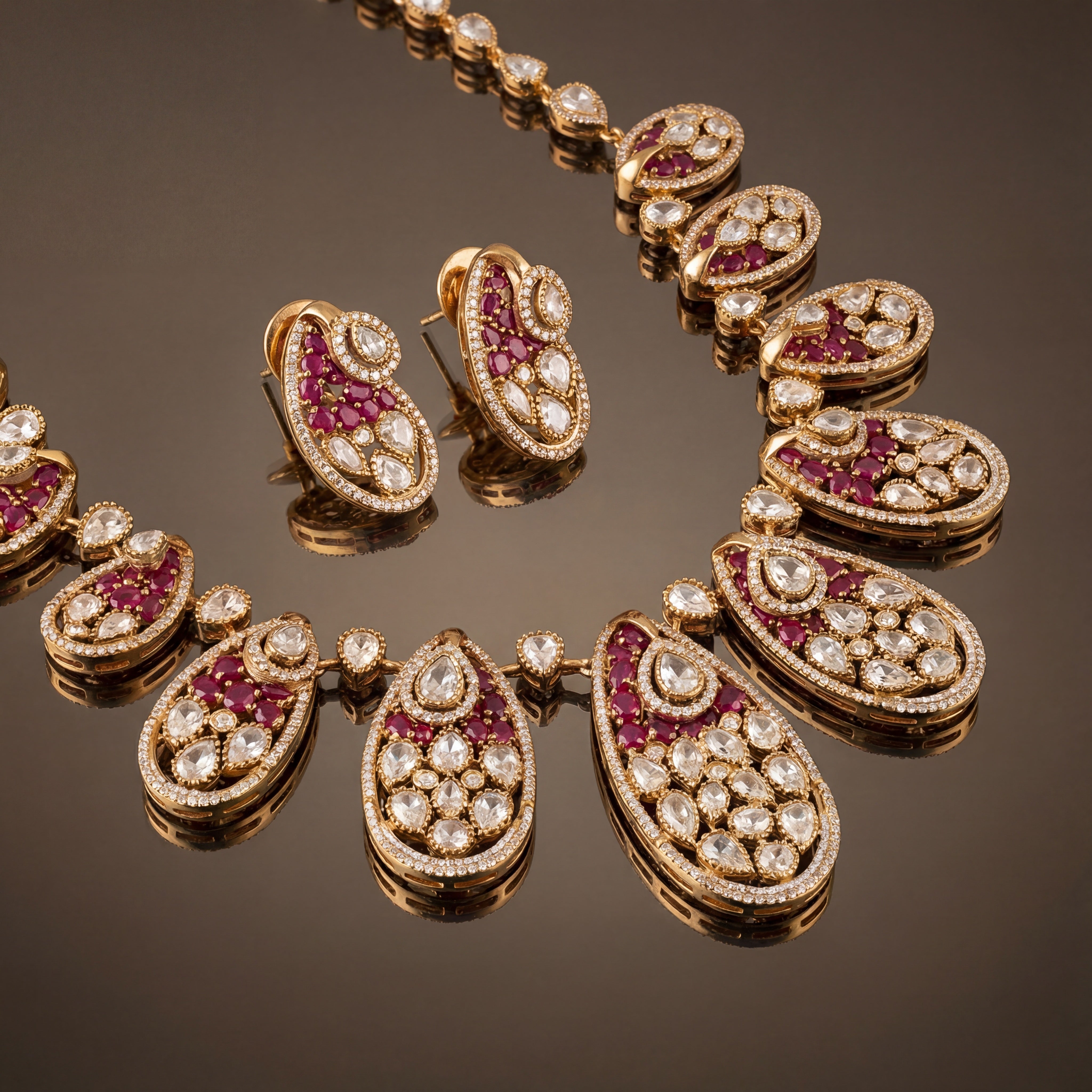 Samara Teardrop Necklace Set