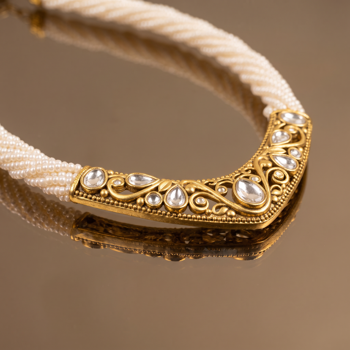 Suhina Pearl Kundan Necklace