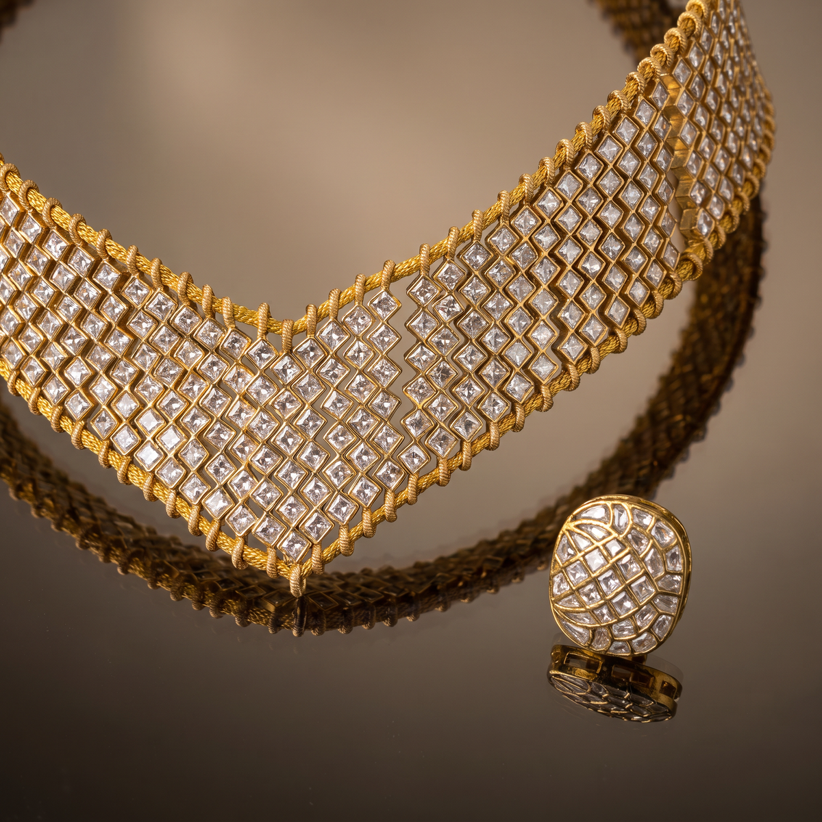 Suhira Crystal Grid Choker Set