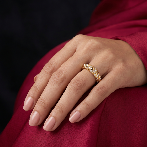 Vanya Pyramid Spark Ring