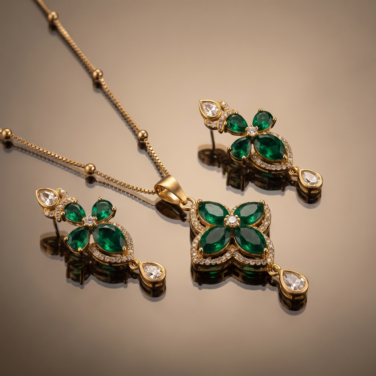Ziyana Kundan Pendant Set