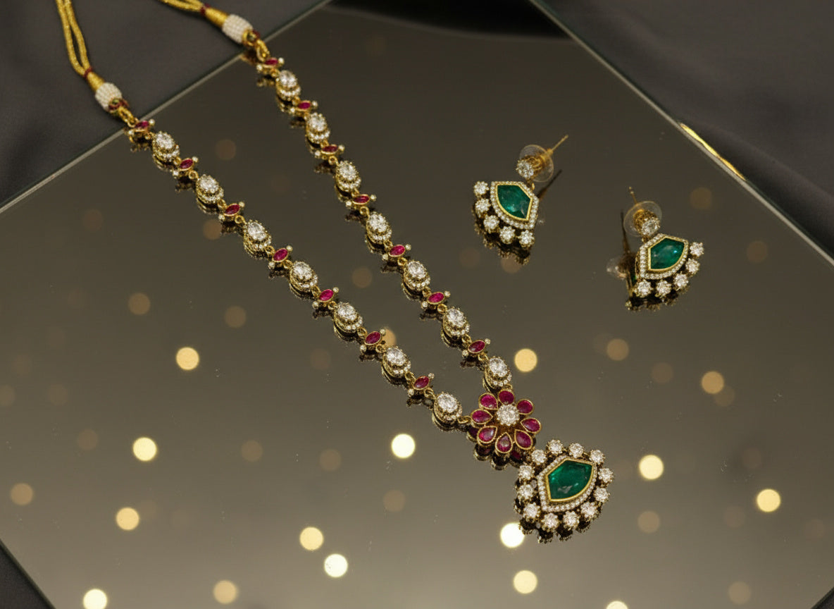 Emerald Enchanted Necklace Set