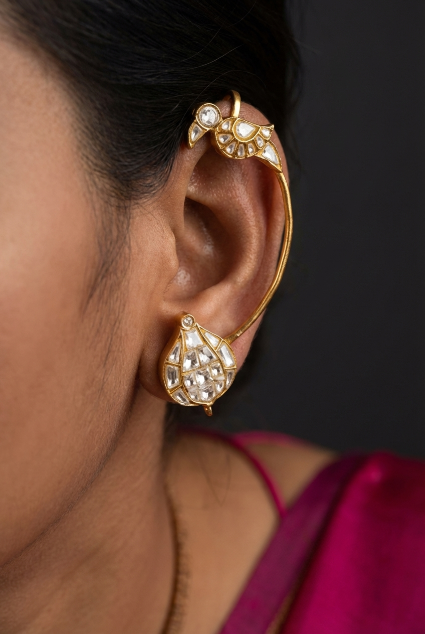 Aarohi Noor Ear Cuff