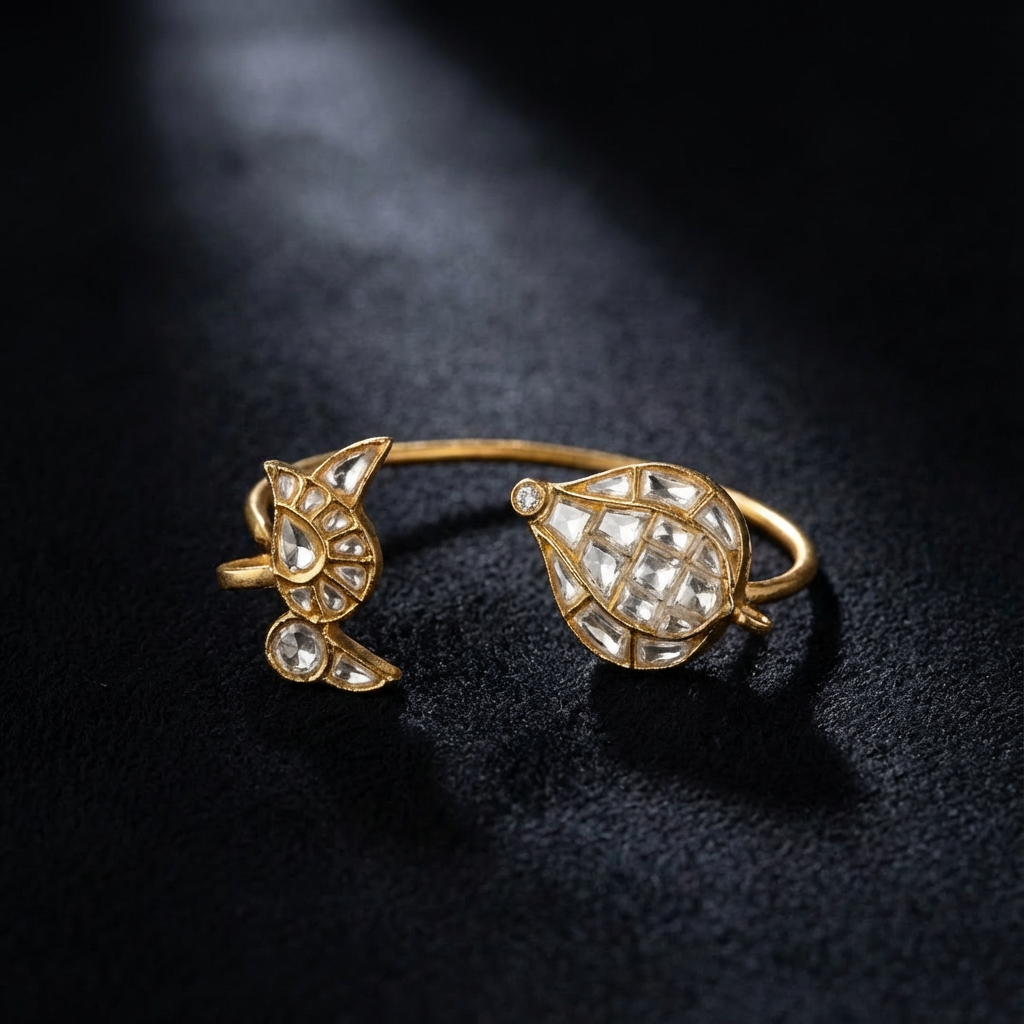 Aarohi Noor Ear Cuff
