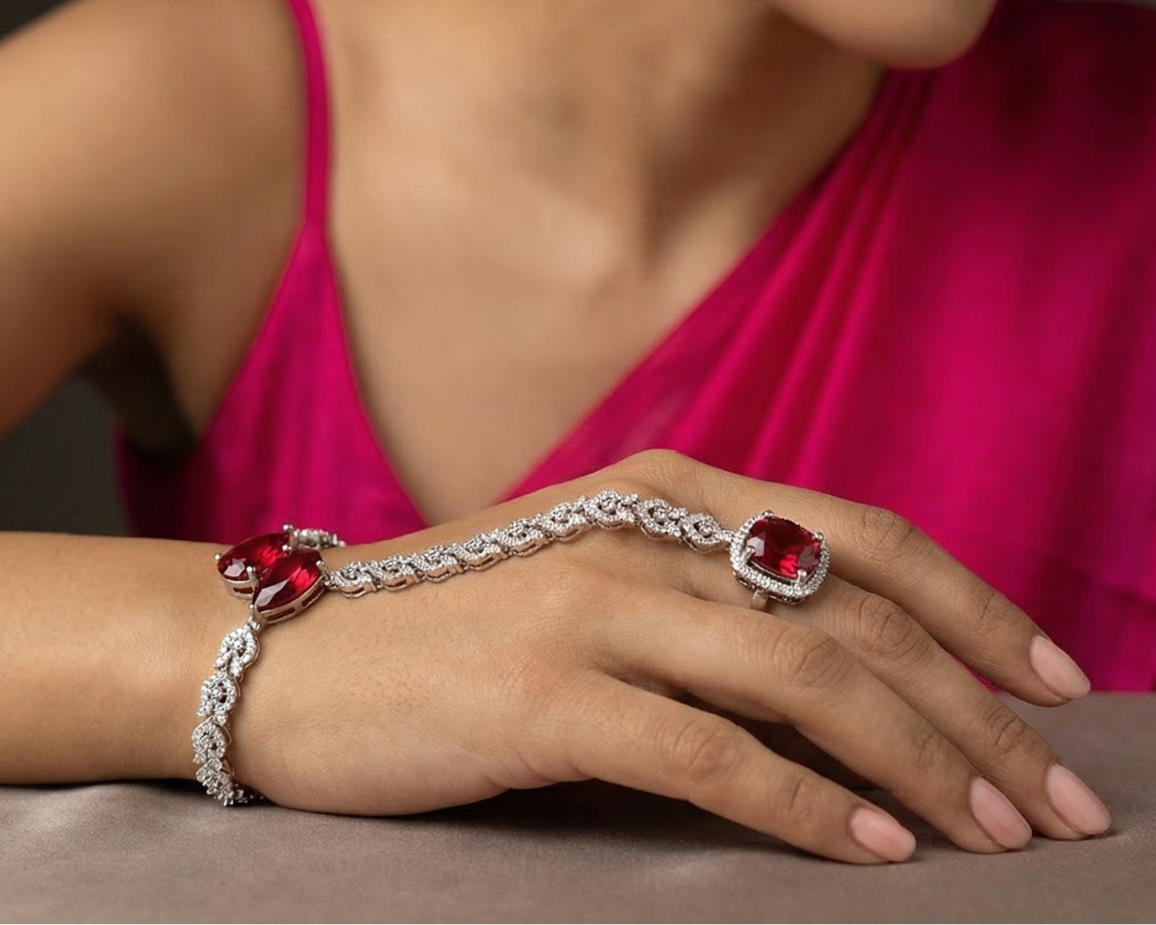 Ruhara Crimson Hand Harness HathPhool