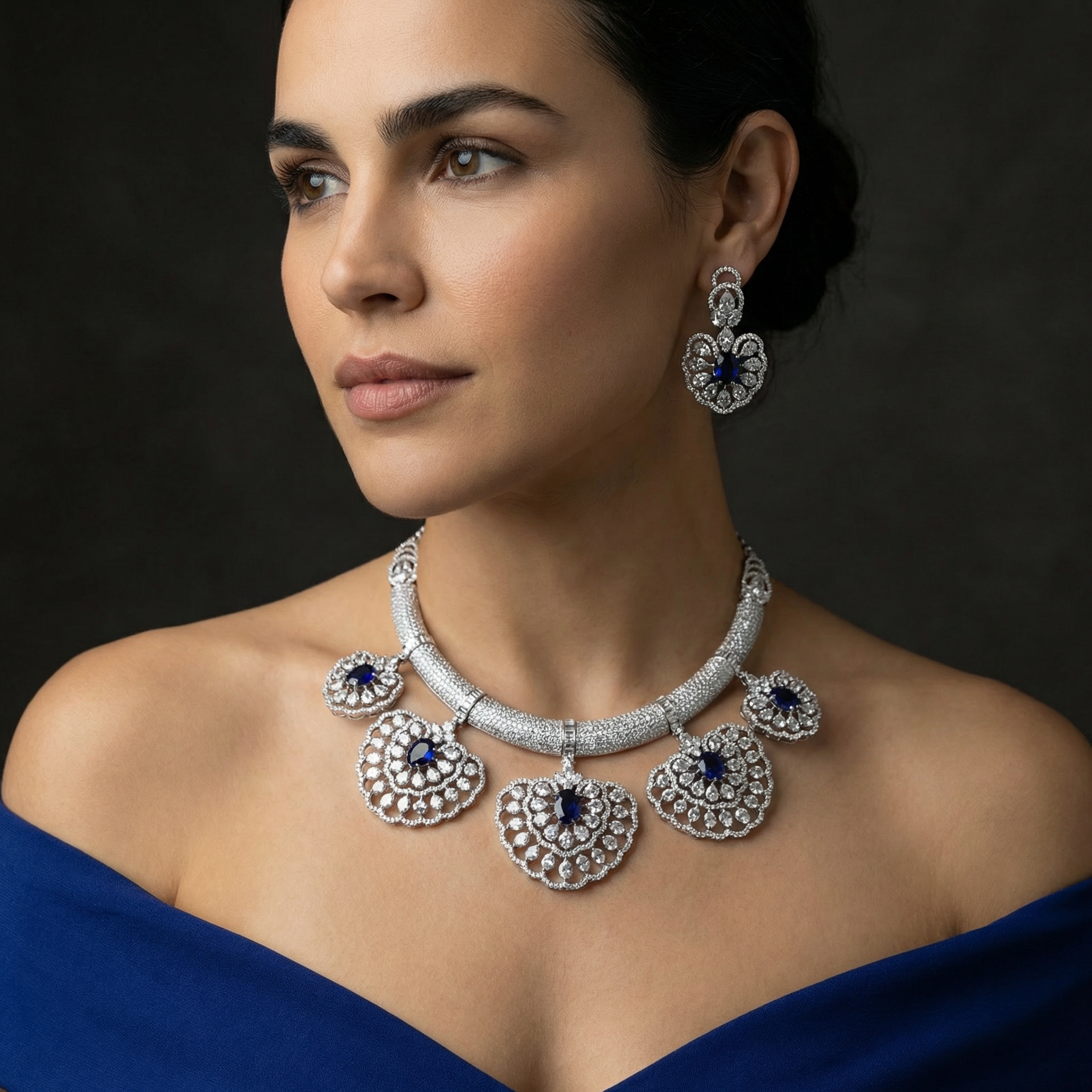 Lace Medallion Choker Set