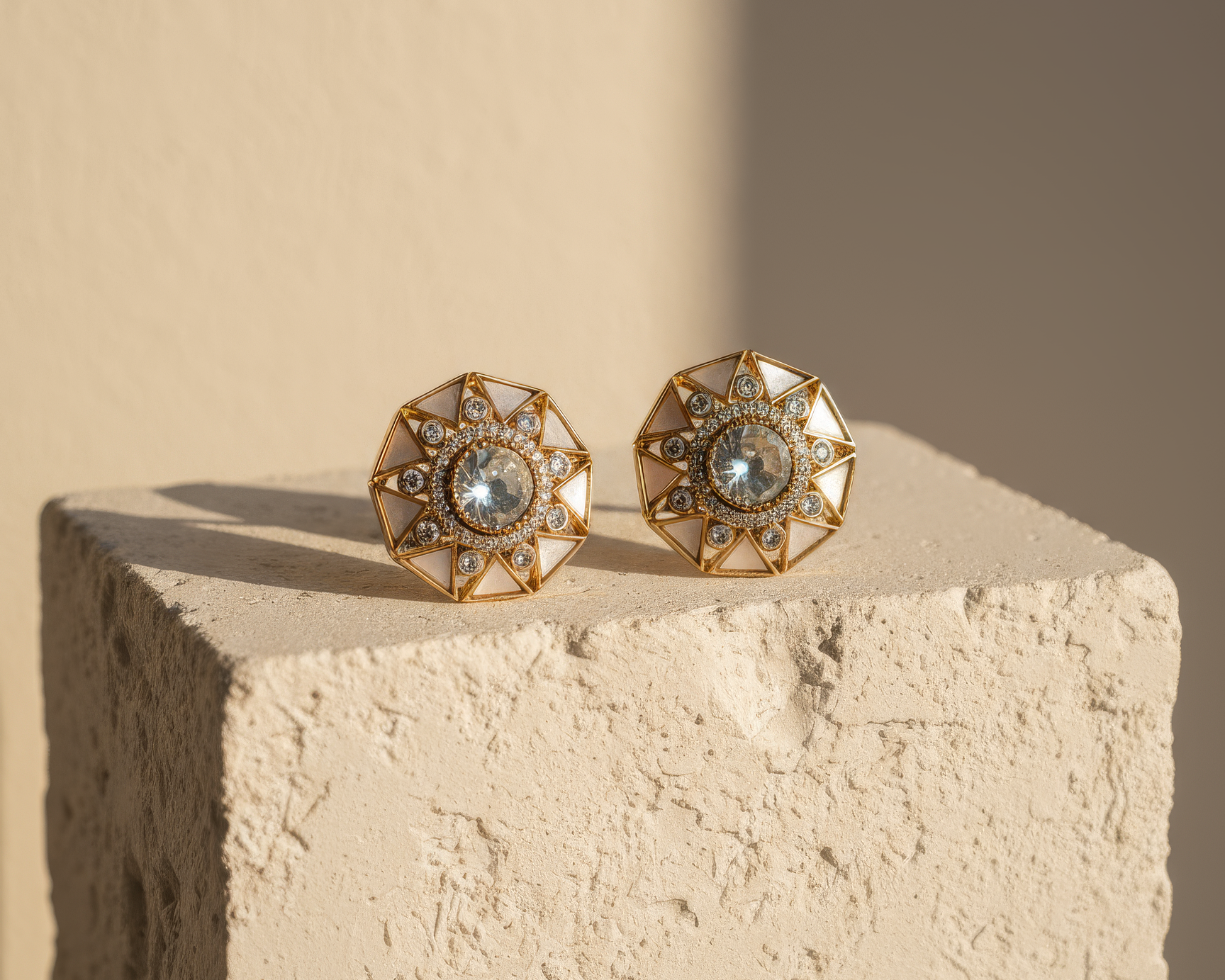 Geometric Stud Earrings Ivory