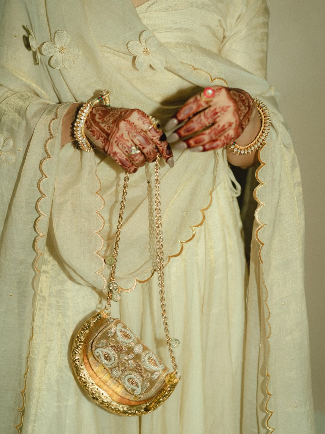 Amra Hasli Beige Bag