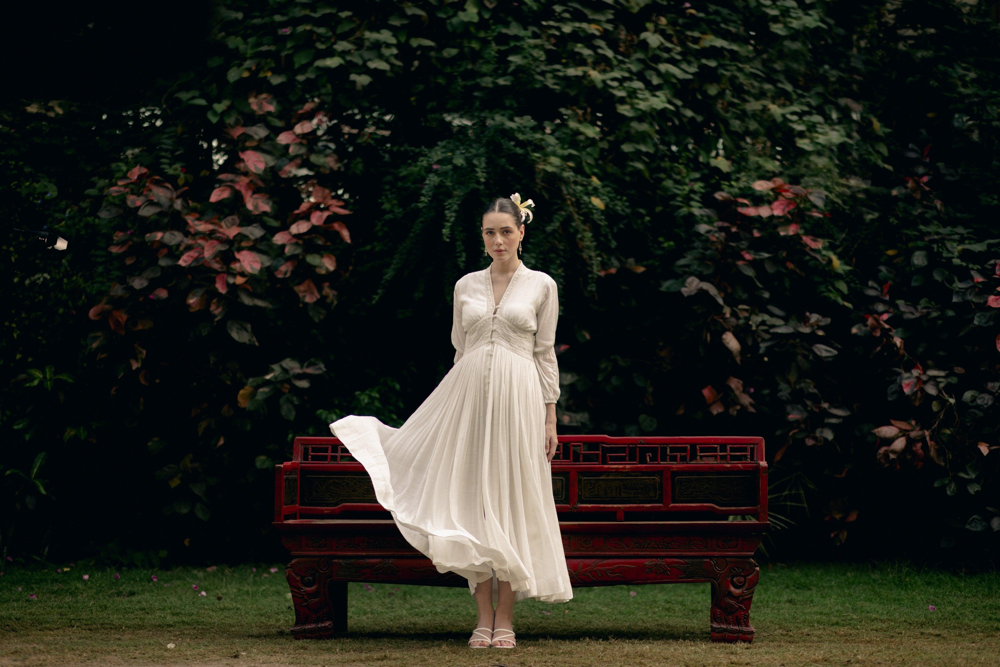 Amara Long White Dress - Ozel