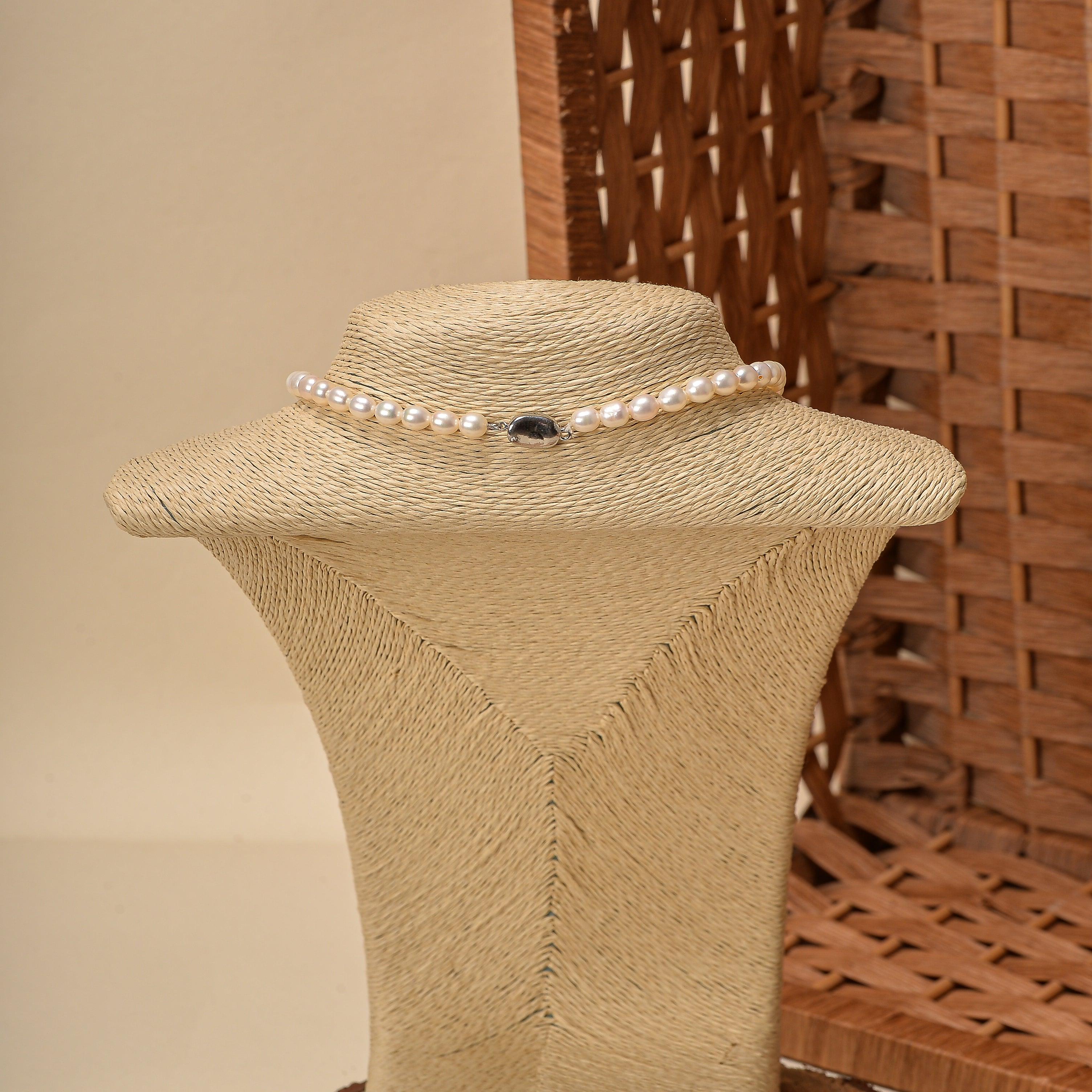 Freshwater Pearl Necklace - White - Ozel