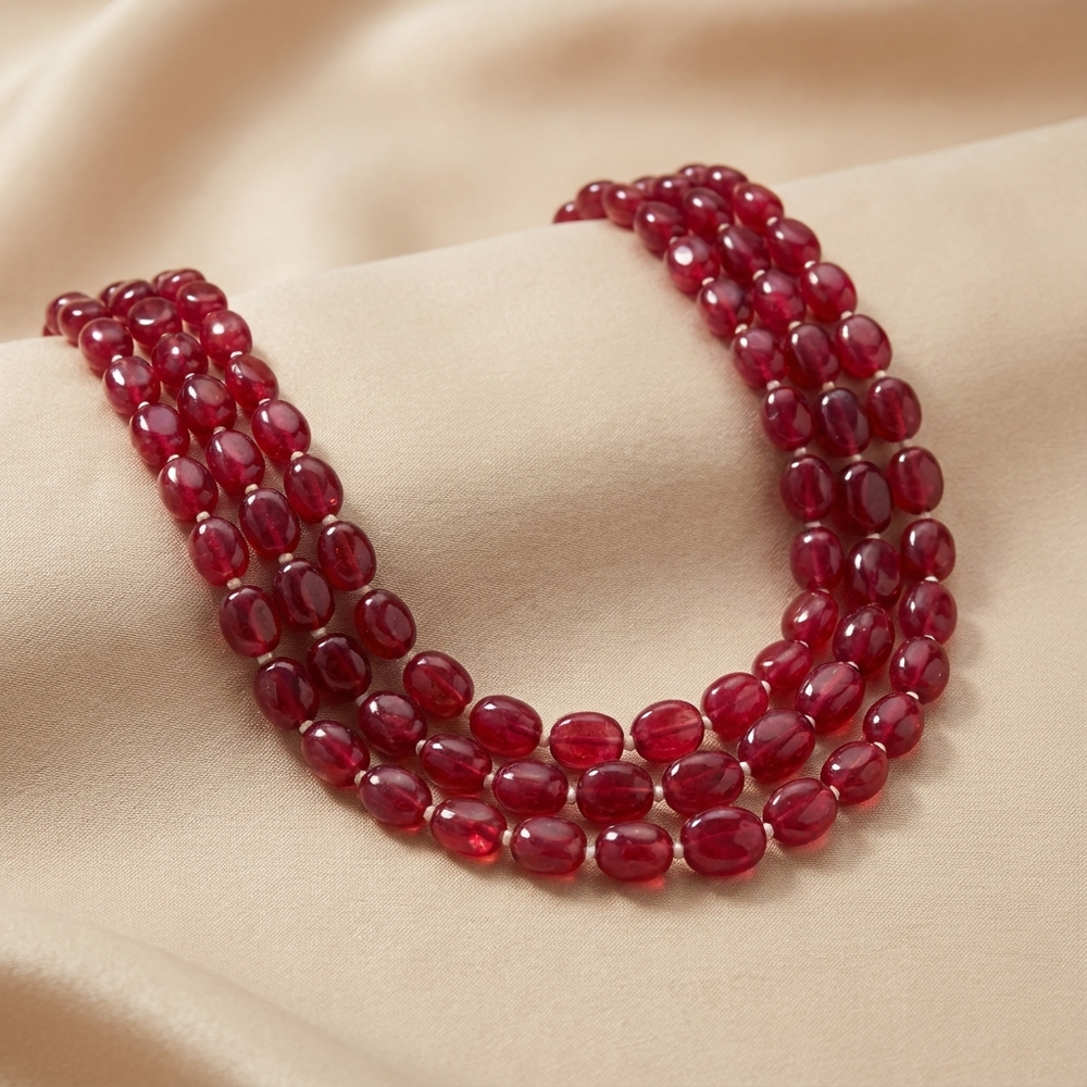 Nayanika red stone necklace – worn on neck by Ozel