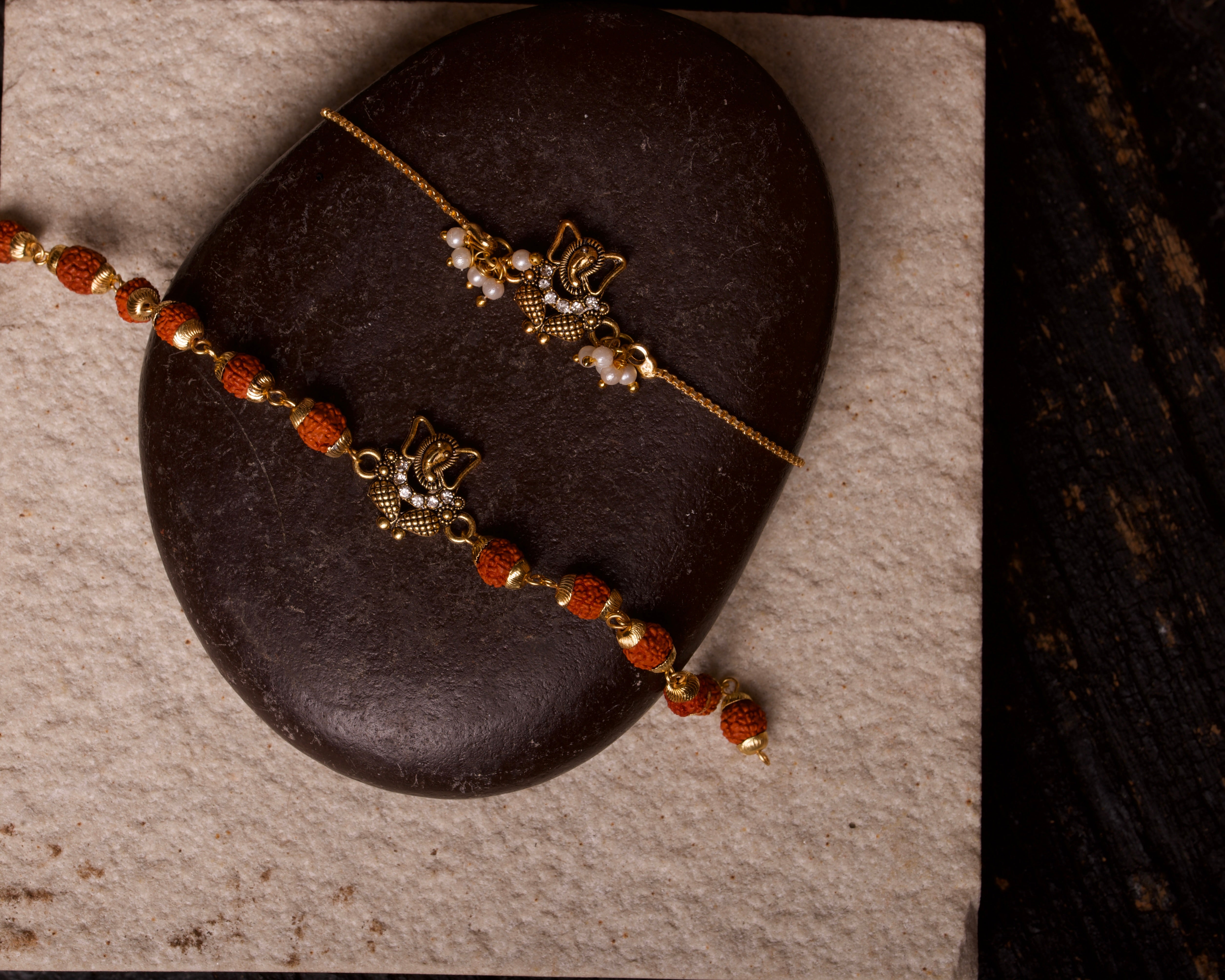 Gajanan rakhi lumba set