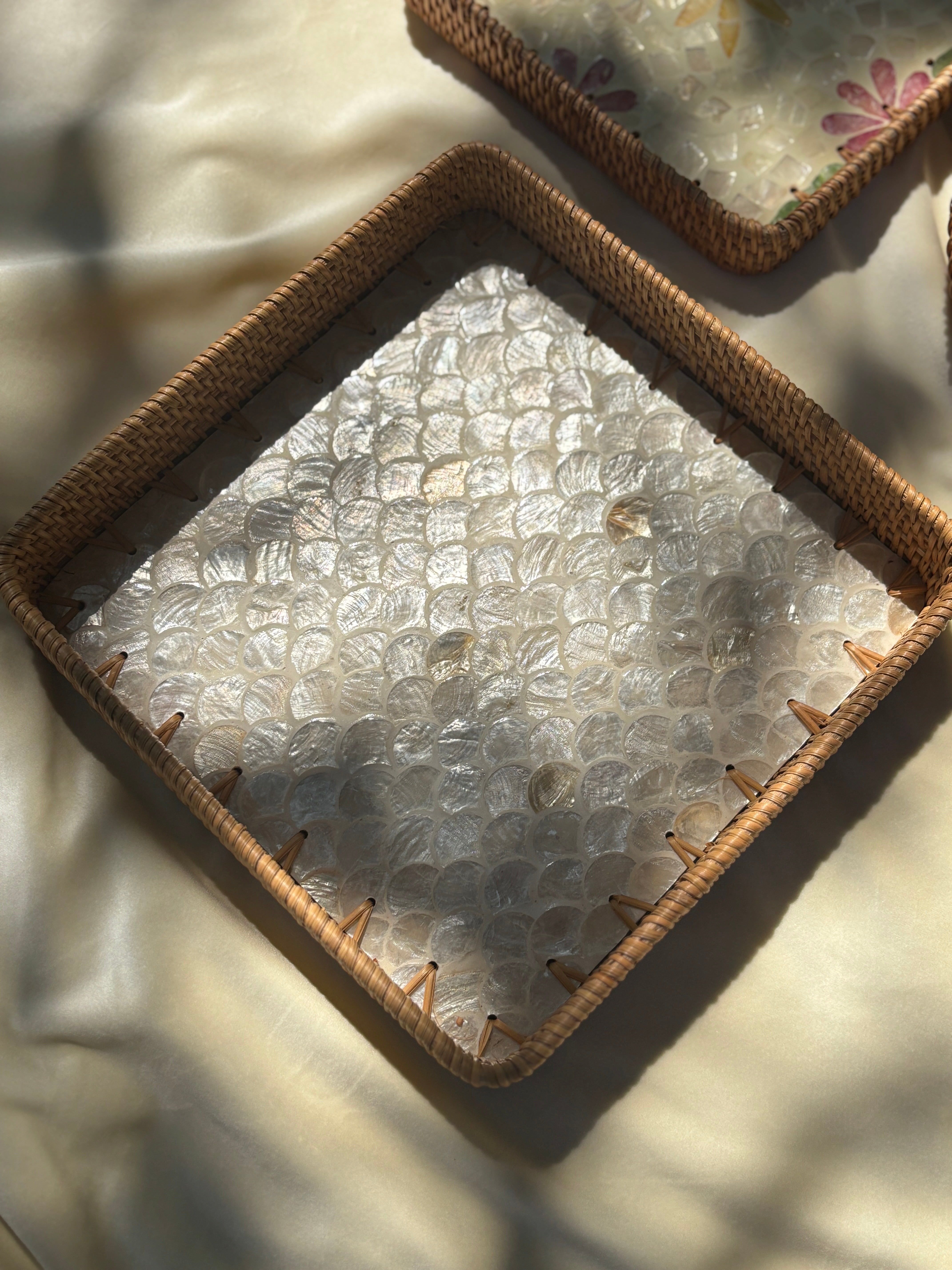 Oyster Artisanal Mother of Pearl Inlay Rattan Tray