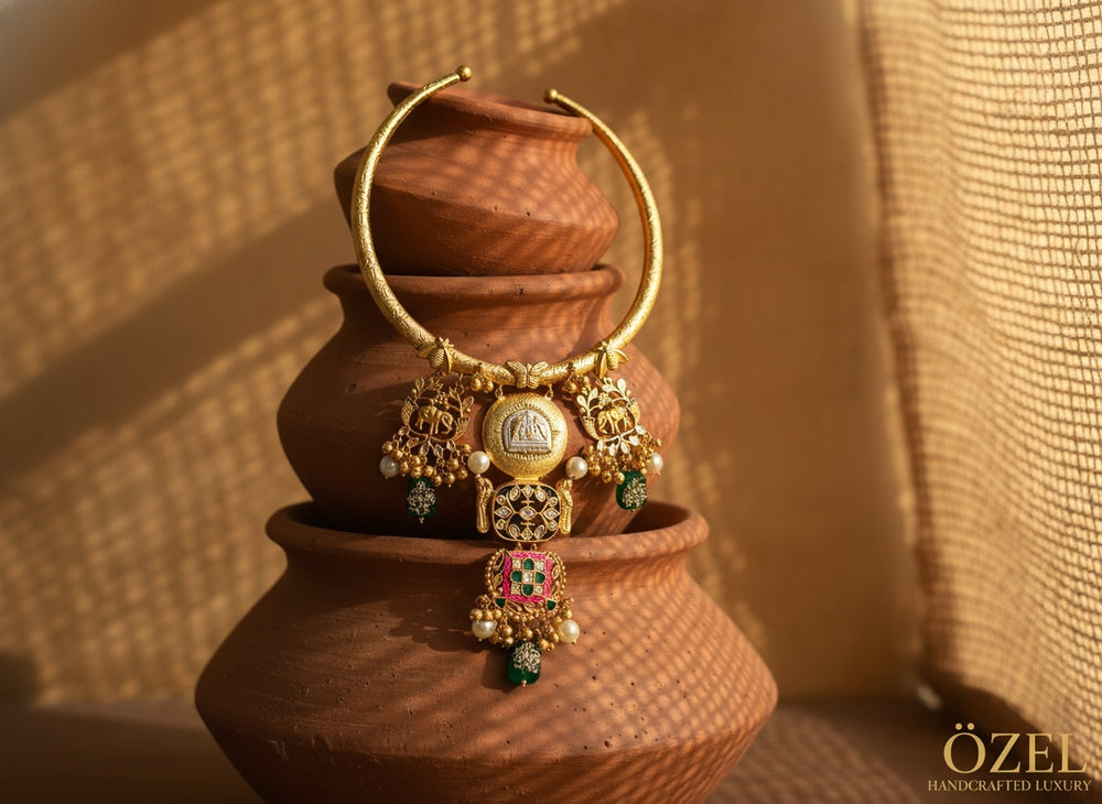 Regal heritage golden hasli necklace – traditional Indian gold jewelry by Ozel