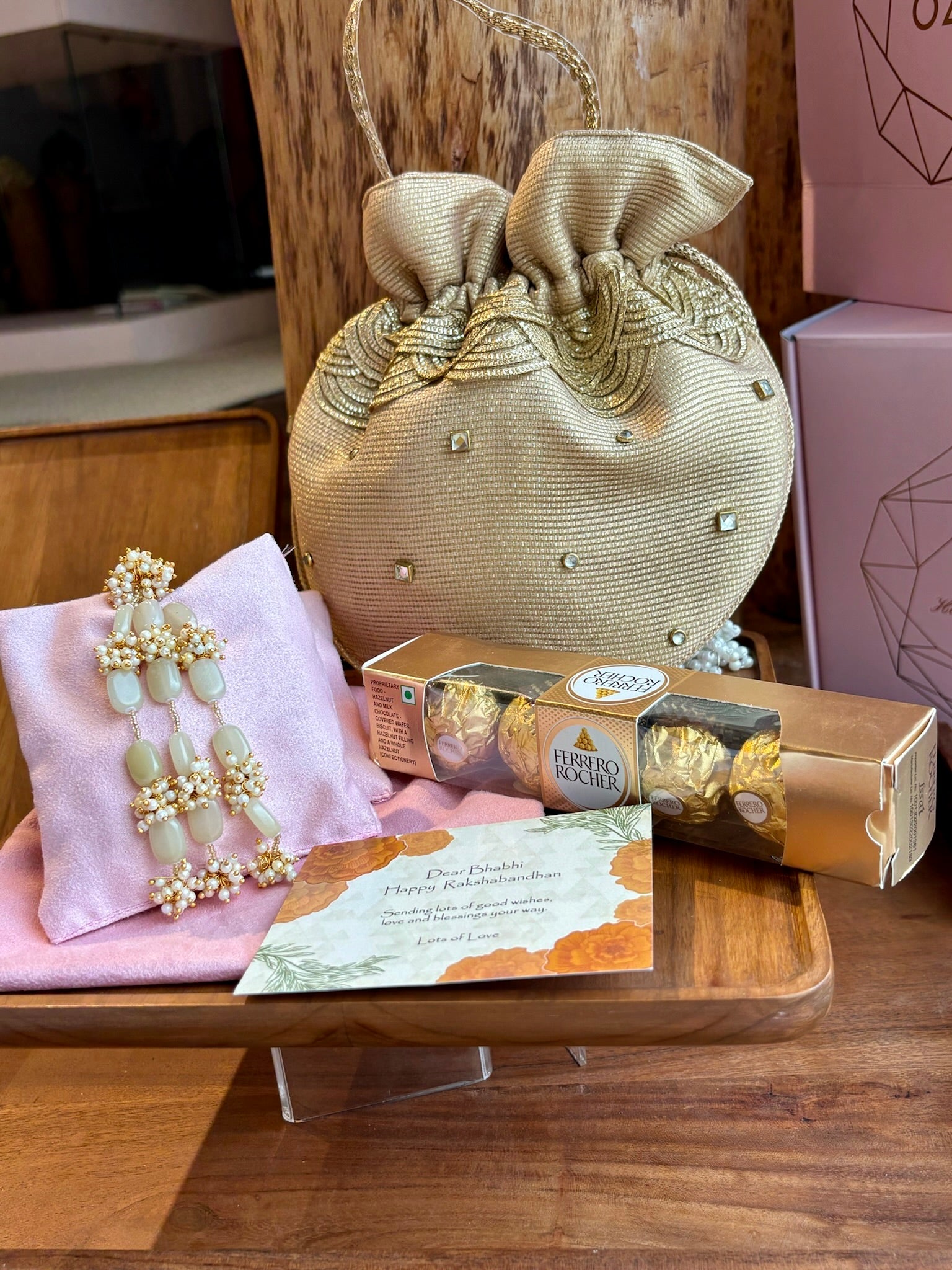 Bhabhi Special Rakhi Gift Hamper - Ozel