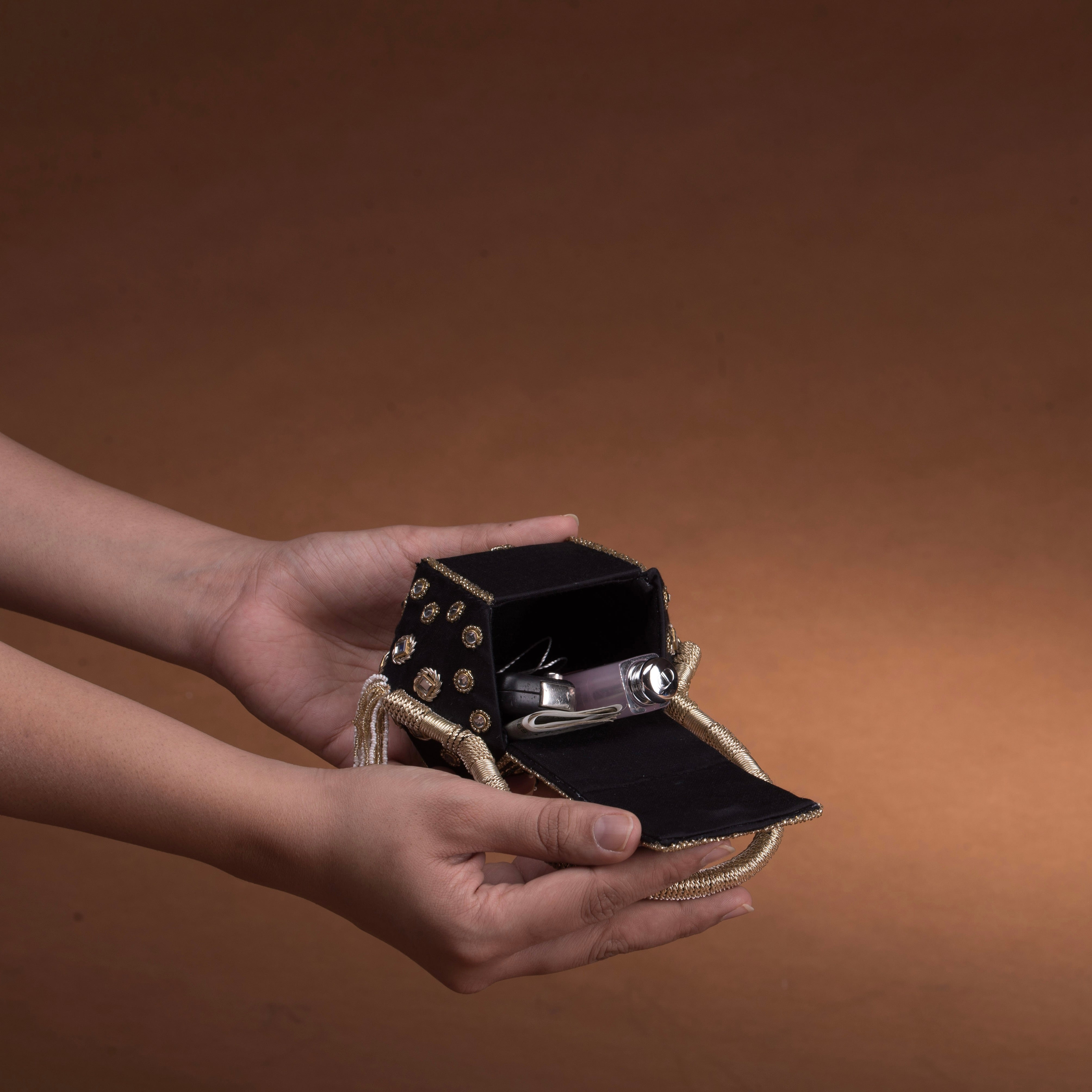 Jadau Nano Bag