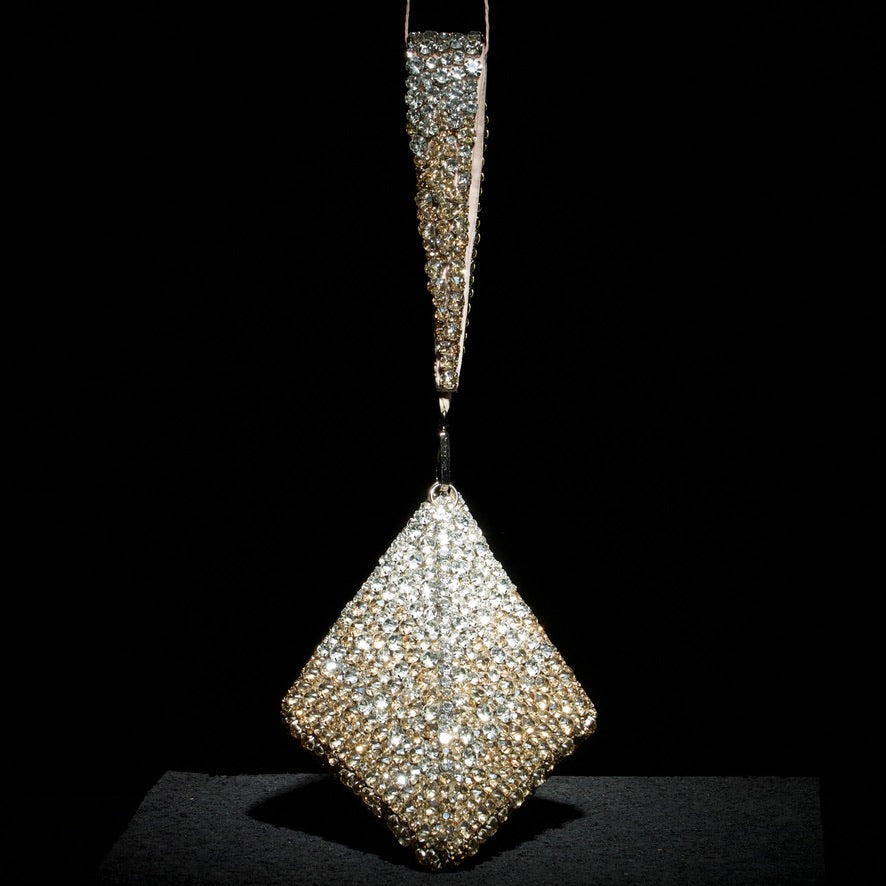Gold silver pyramid bag – full styled look by Ozel
