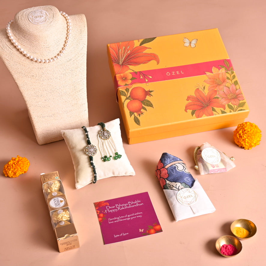Özel Yash Rakhi Hamper for Bhai Bhabhi