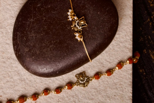 Gajanan rakhi lumba set