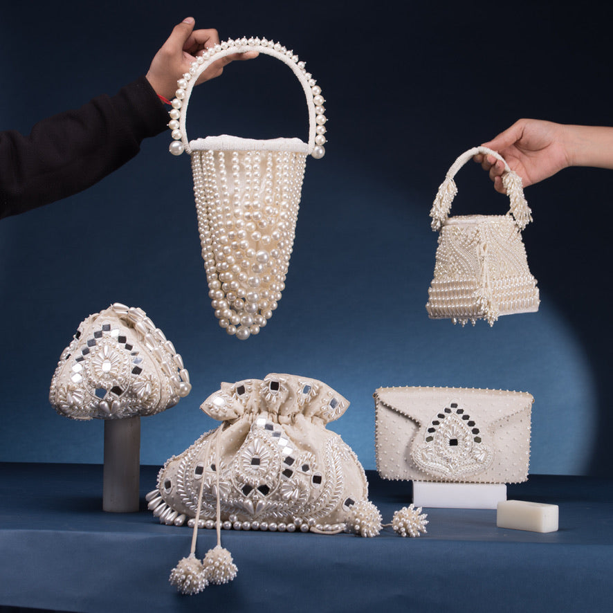 Lumina Pearls Chandelier Bag