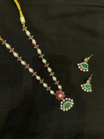 Emerald Enchanted Necklace Set