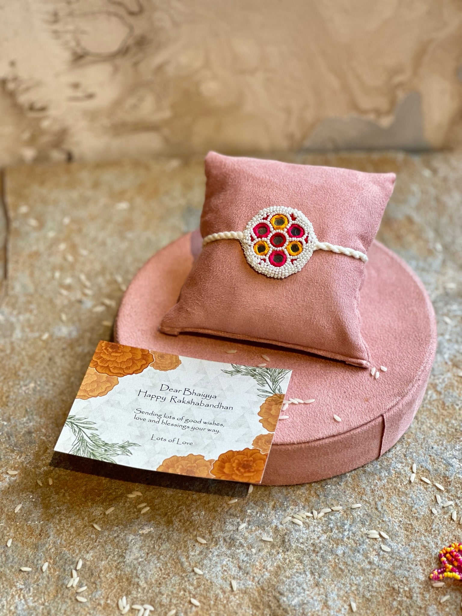 Nishant mirror and pearl rakhi - Ozel