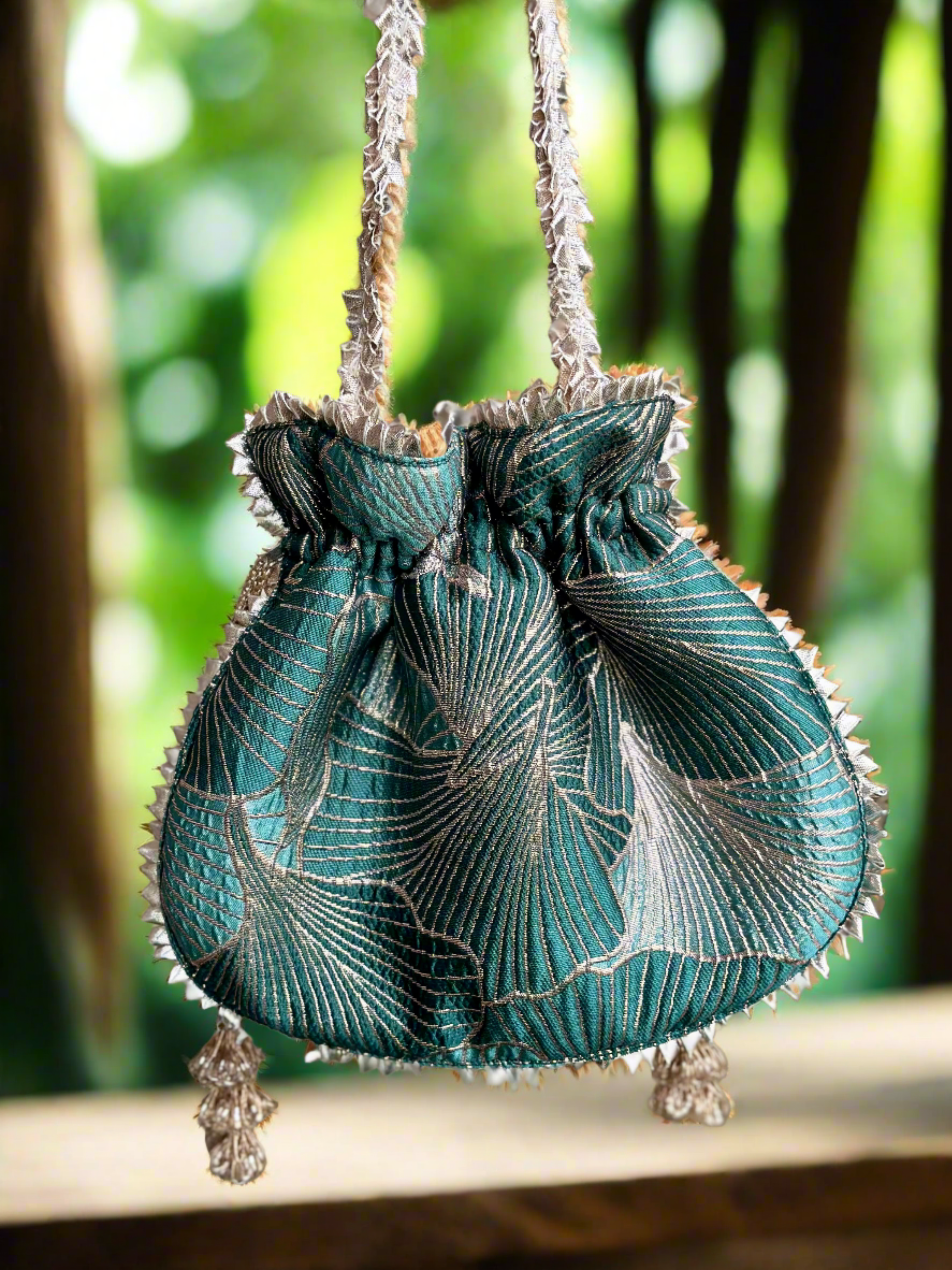 Meera Potli Bag - Ozel