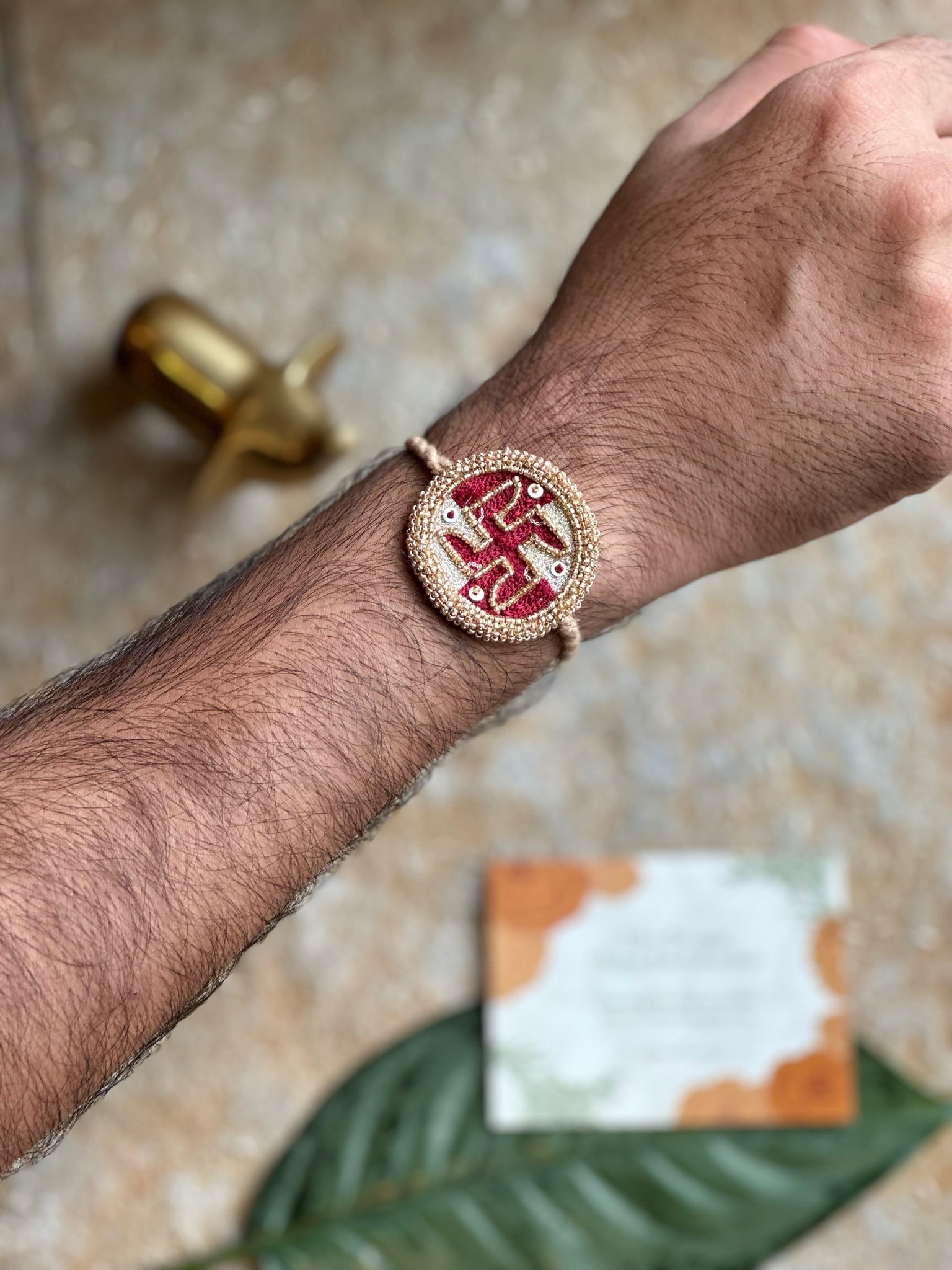 Swastik Rakhi - Ozel