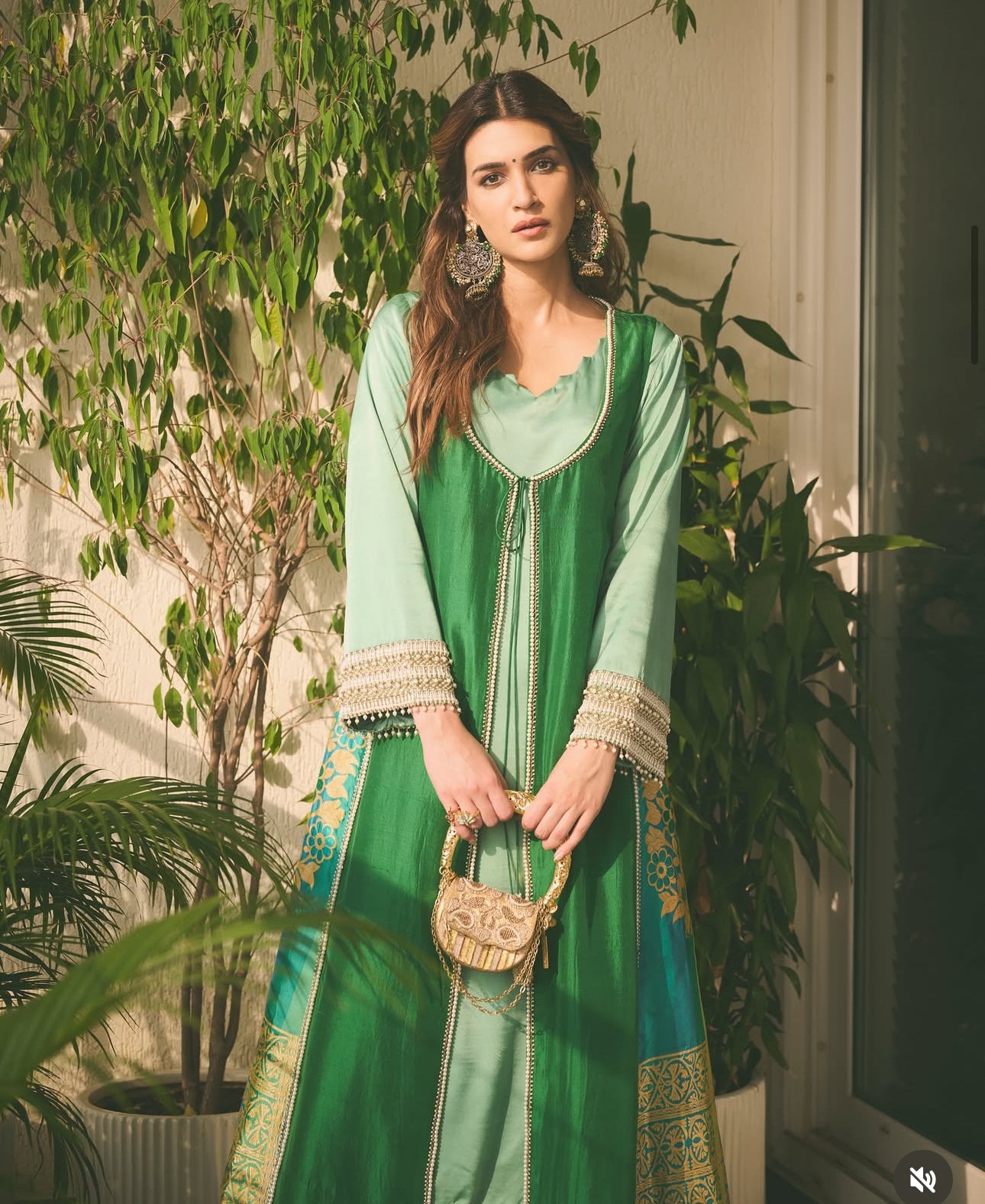 Amra Hasli Beige Bag