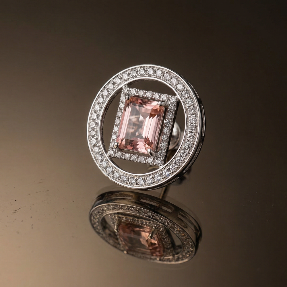 Taarika radiant frame earrings – detail view by Ozel