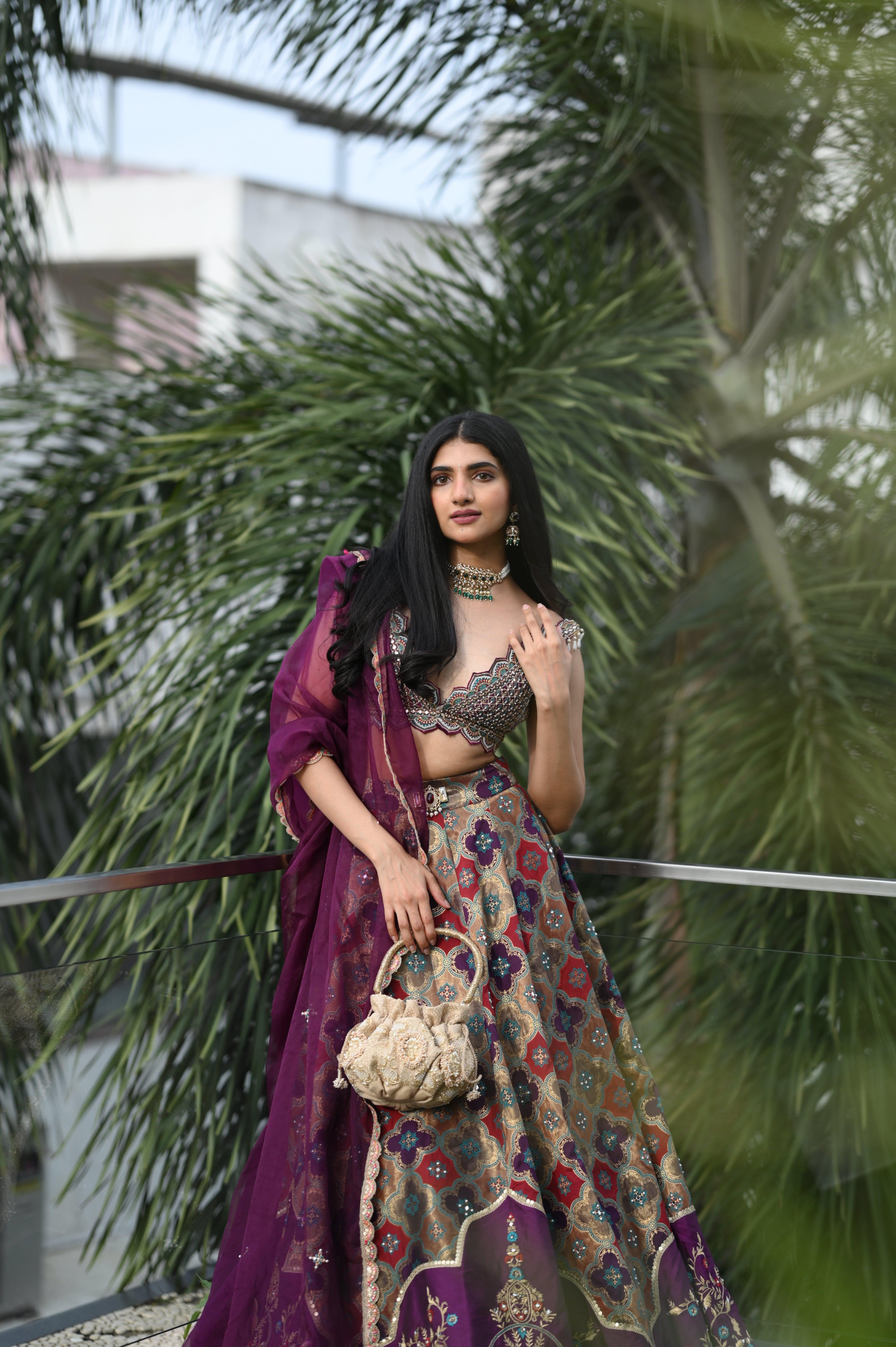 Suhaani Gol Potli Bag - Ozel
