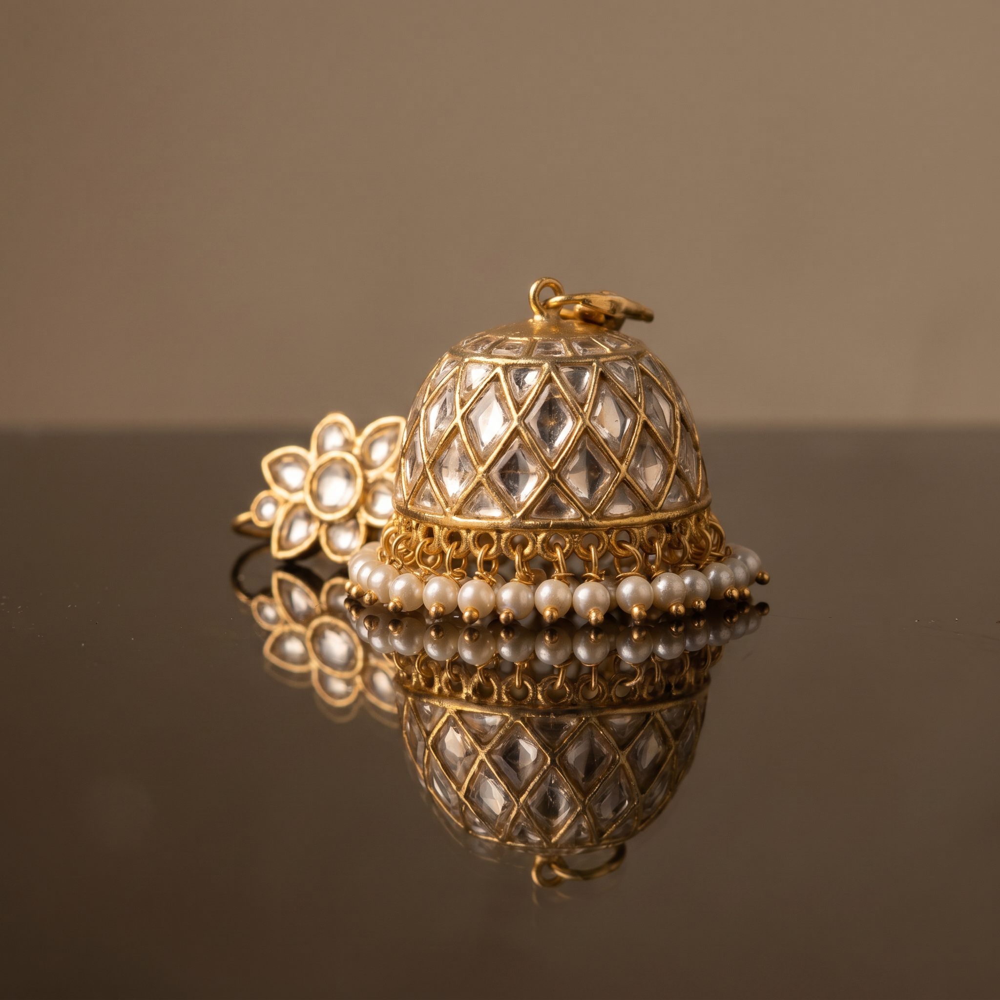 Yashira Kundan Dome Jhumka