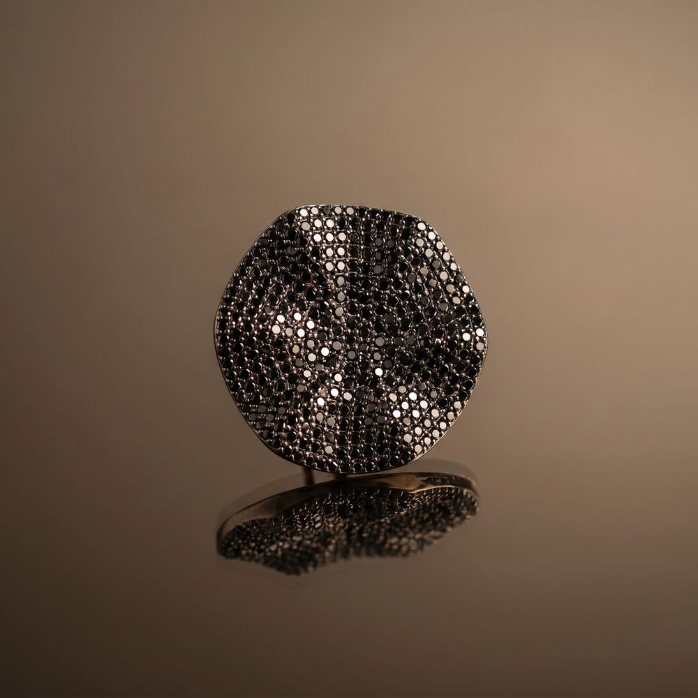 Zuhaina midnight eclipse stud earrings – detail view by Ozel
