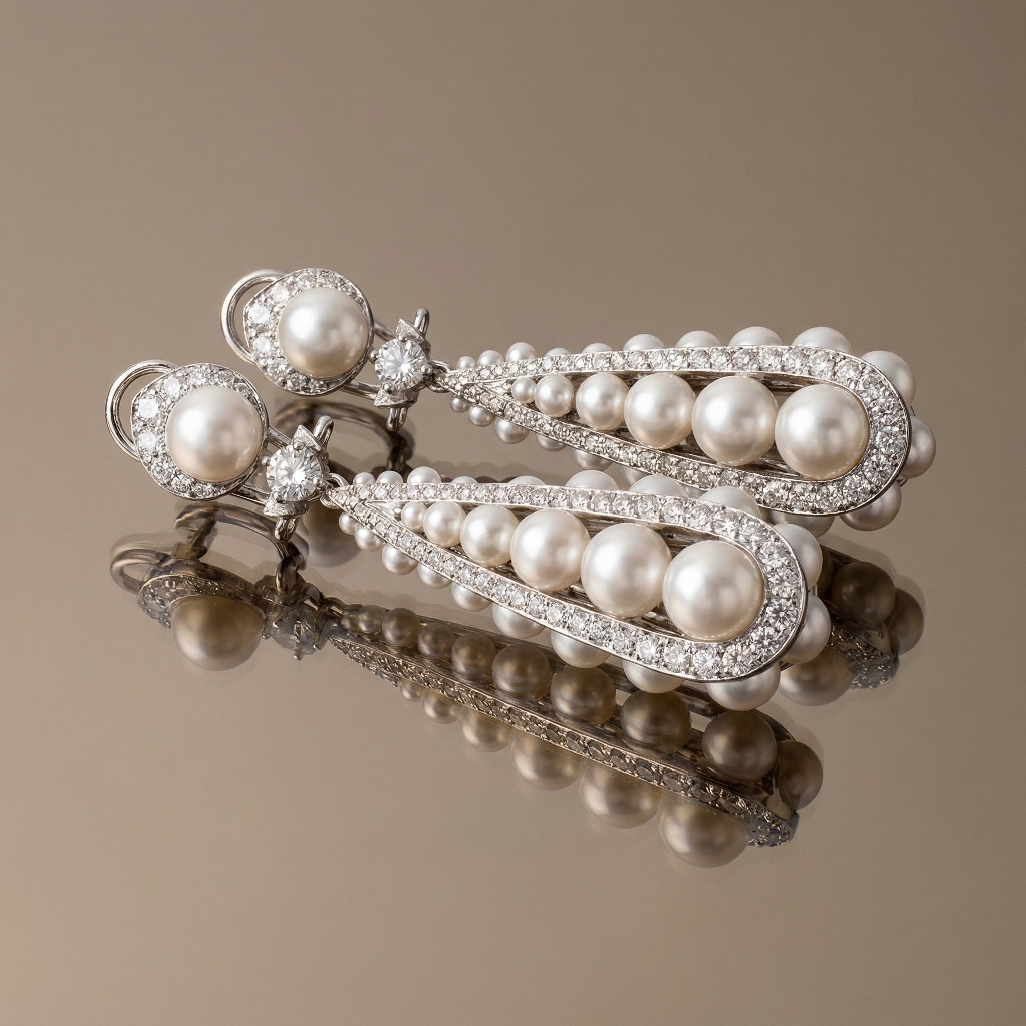 Élaris – pearl radiance drop earrings by Ozel