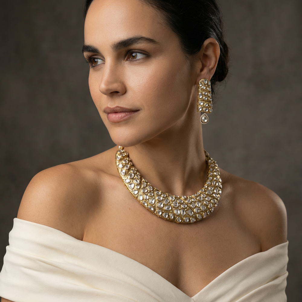 Orelys polki collar necklace – polki diamond detail close-up by Ozel