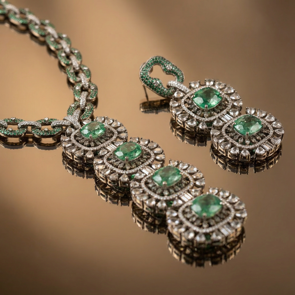 Zavian Emerald Diamond Link Set – luxury emerald necklace by Ozel