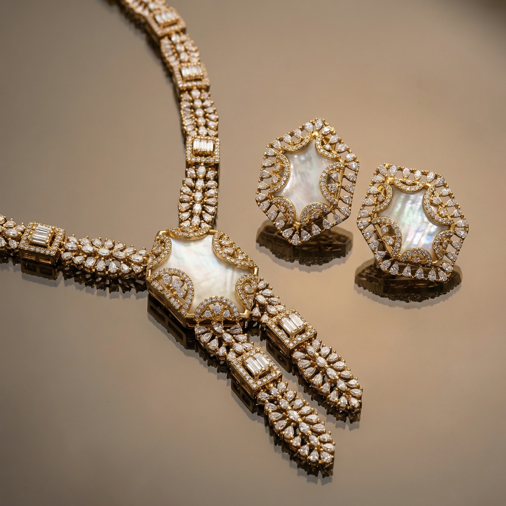 Sverve Modern Necklace Set